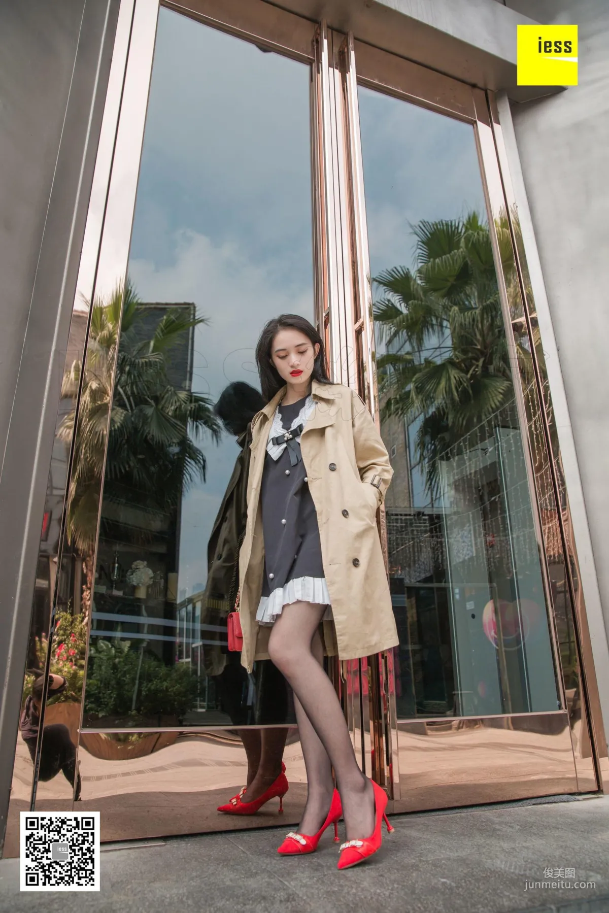 Model Shanshan, Elegant Trench Coat Little Red High, [IESS] Photo Set photo 76