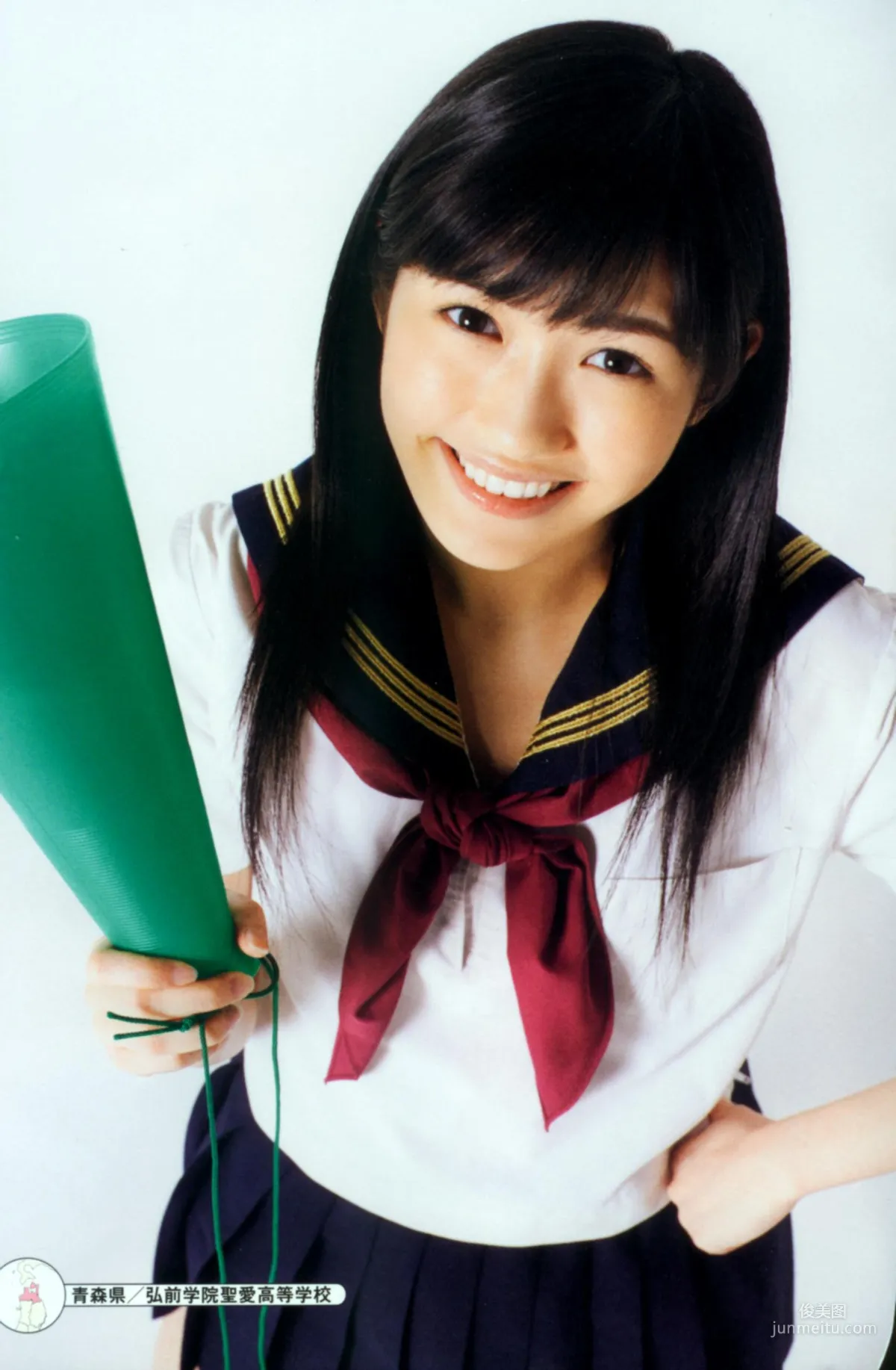 渡边麻友《最後の制服》写真集5