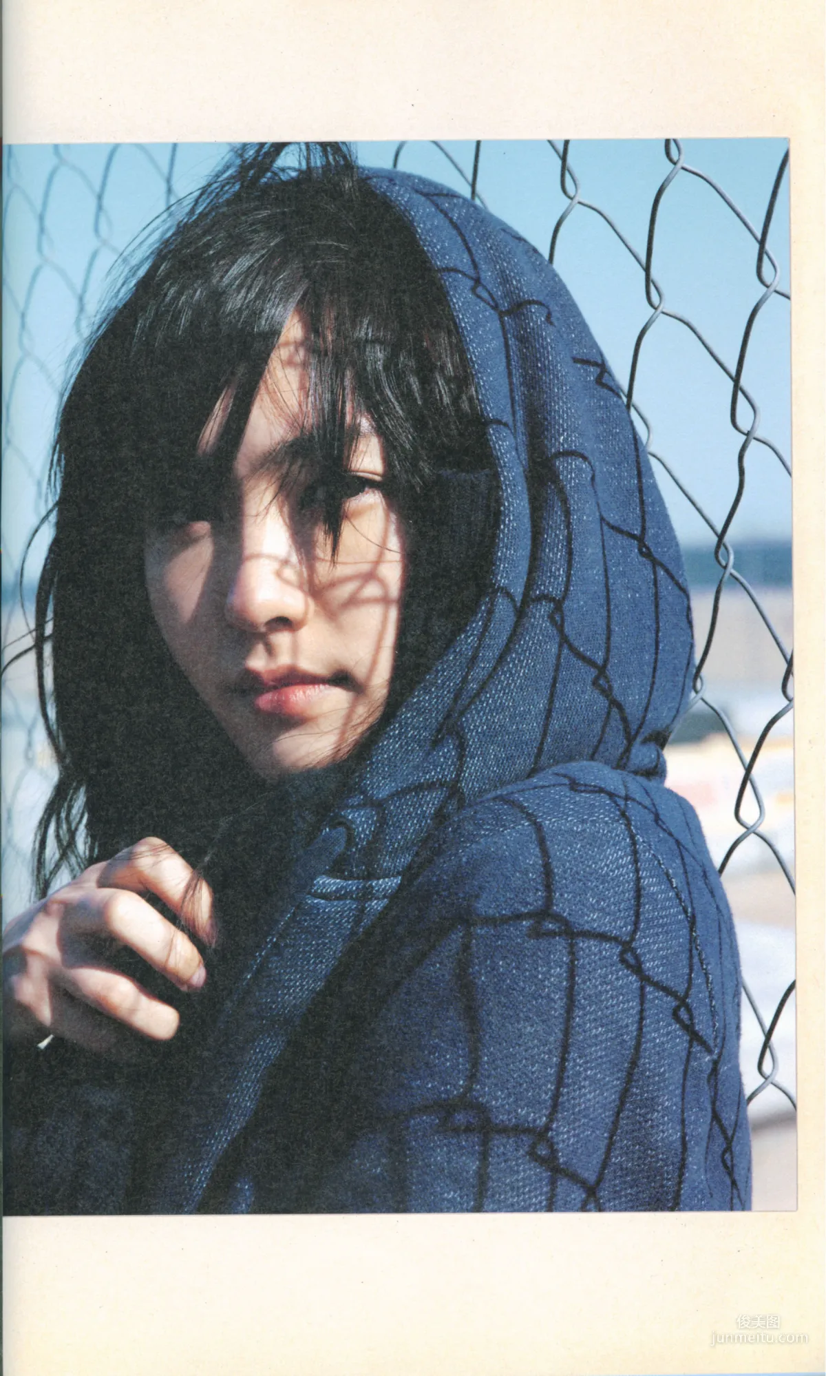 Yui Aragaki Monthly Special Photo Compilation photo 59