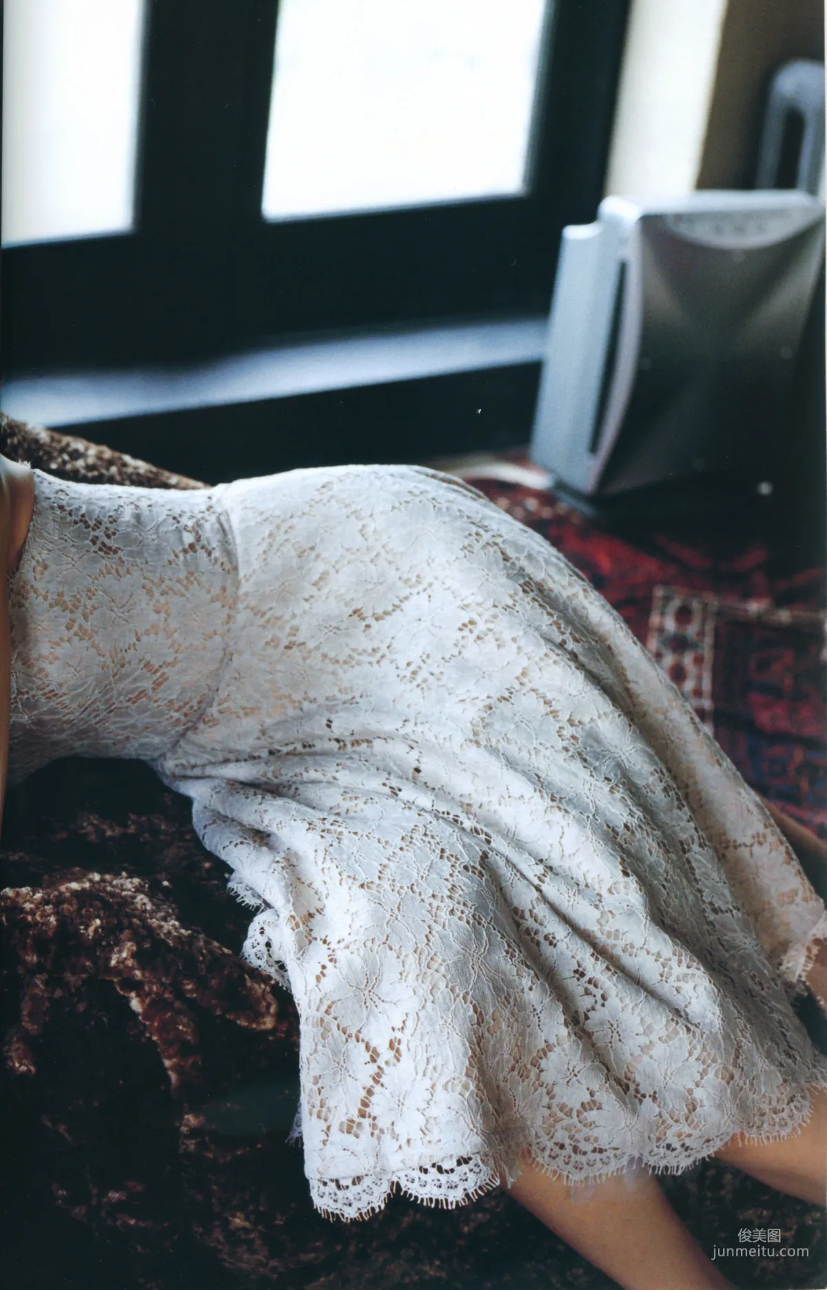 Yui Aragaki Monthly Special Photo Compilation photo 32