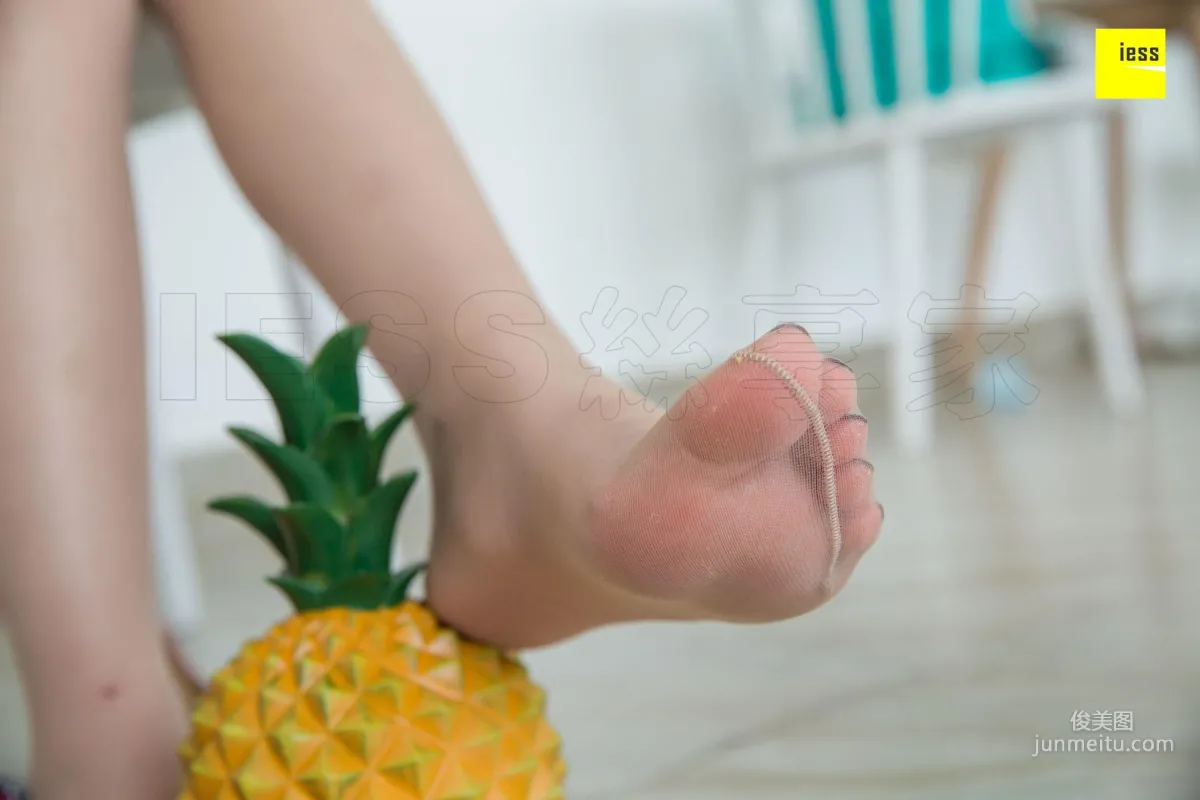 Model Jiu Mei, Jiu Mei Treats You to Pineapple [IESS] Silk Enjoyer 348 Photo Set photo 66