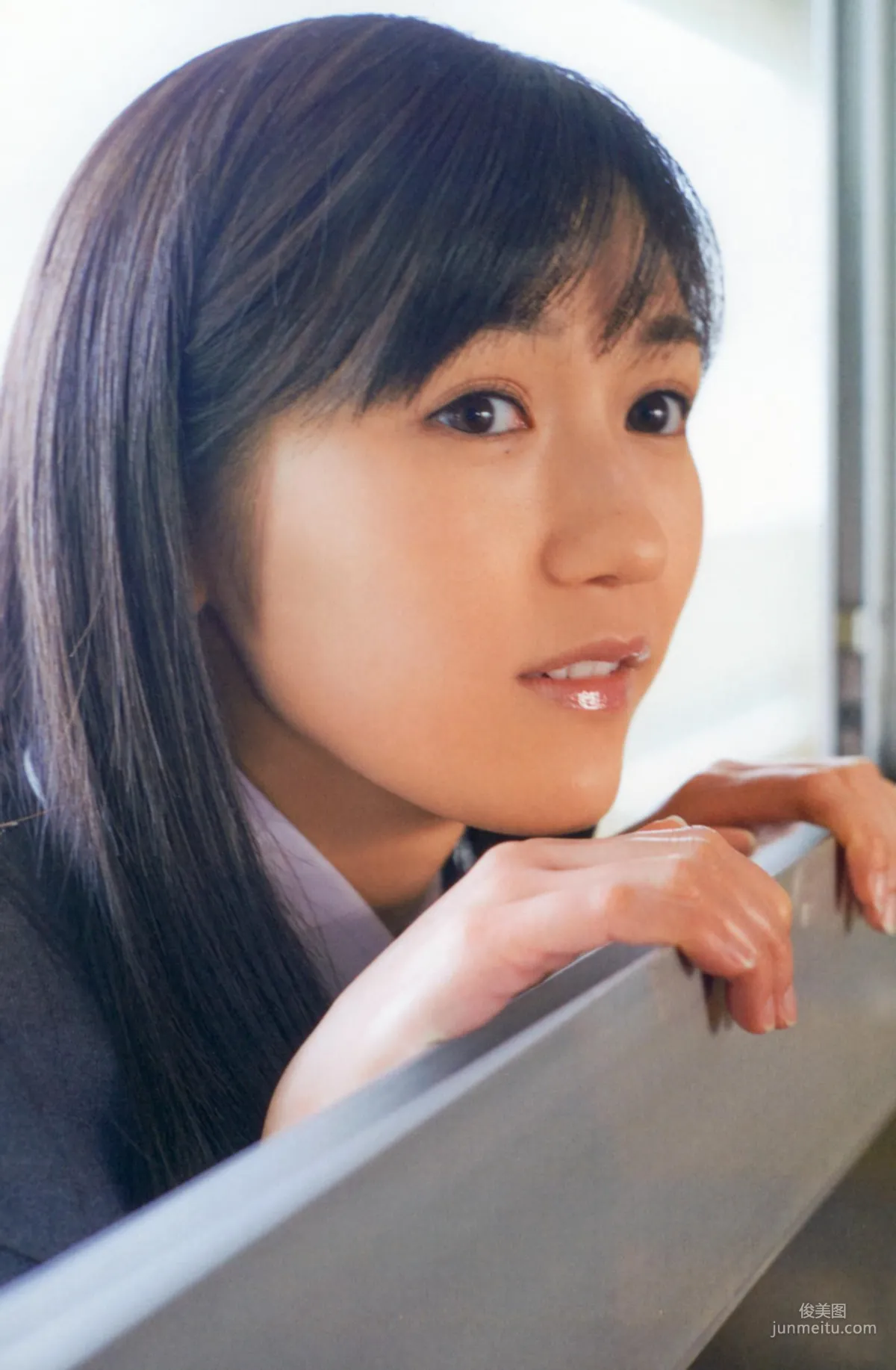 渡邊麻友《最後の制服》寫真集 208