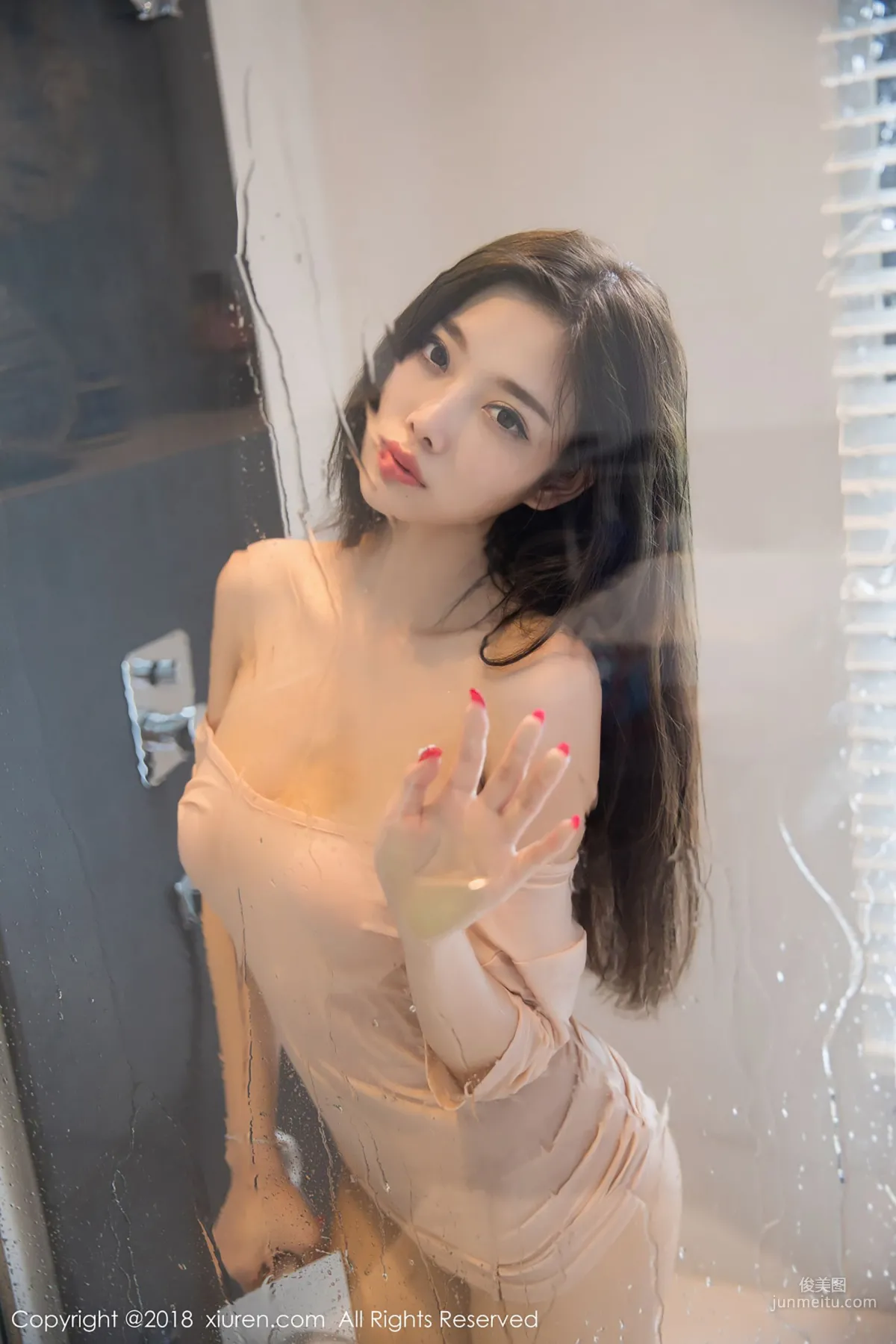 Yang Chenchen sugar, Stockings Bathroom Wet Body Temptation [XiuRen] No.1222 Photo Set photo 24