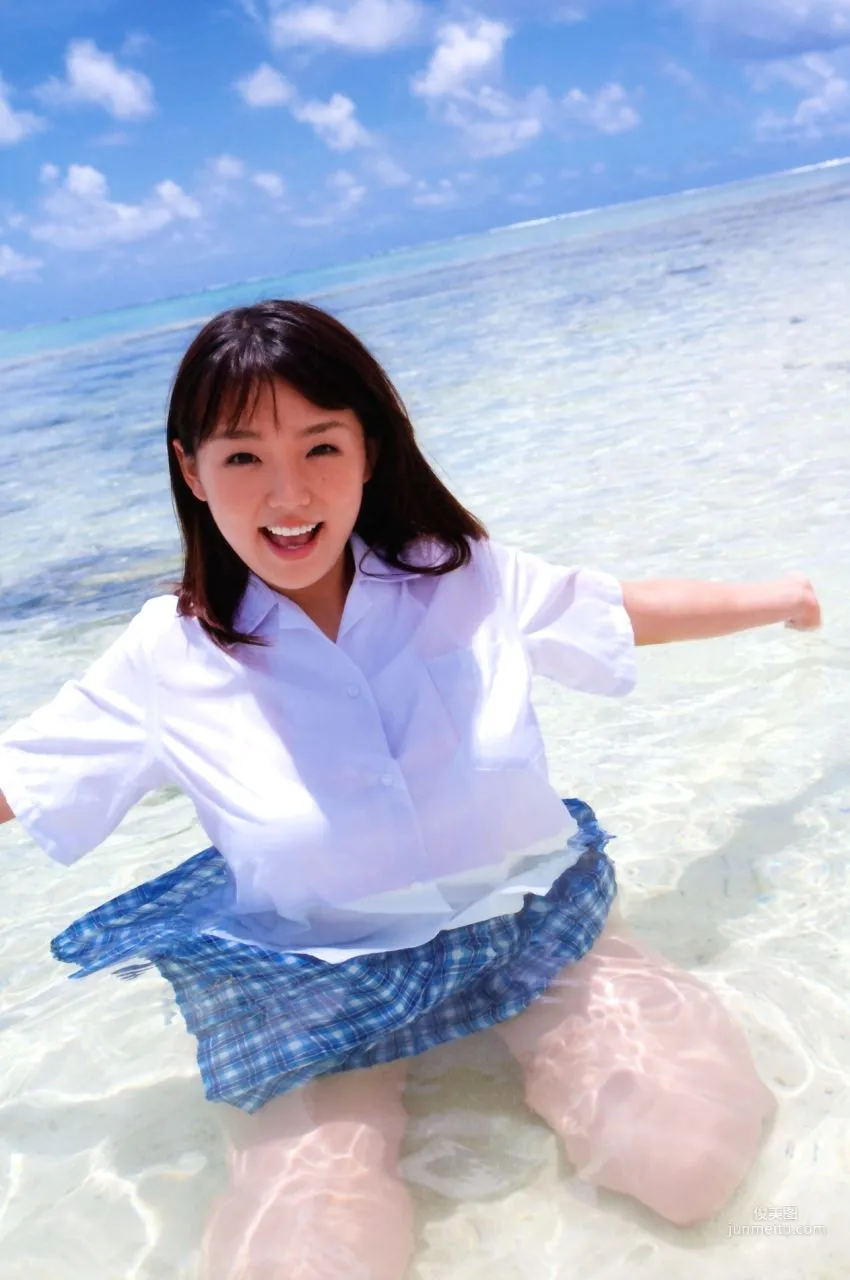 篠崎愛 『Love Scenes』 寫真集 3