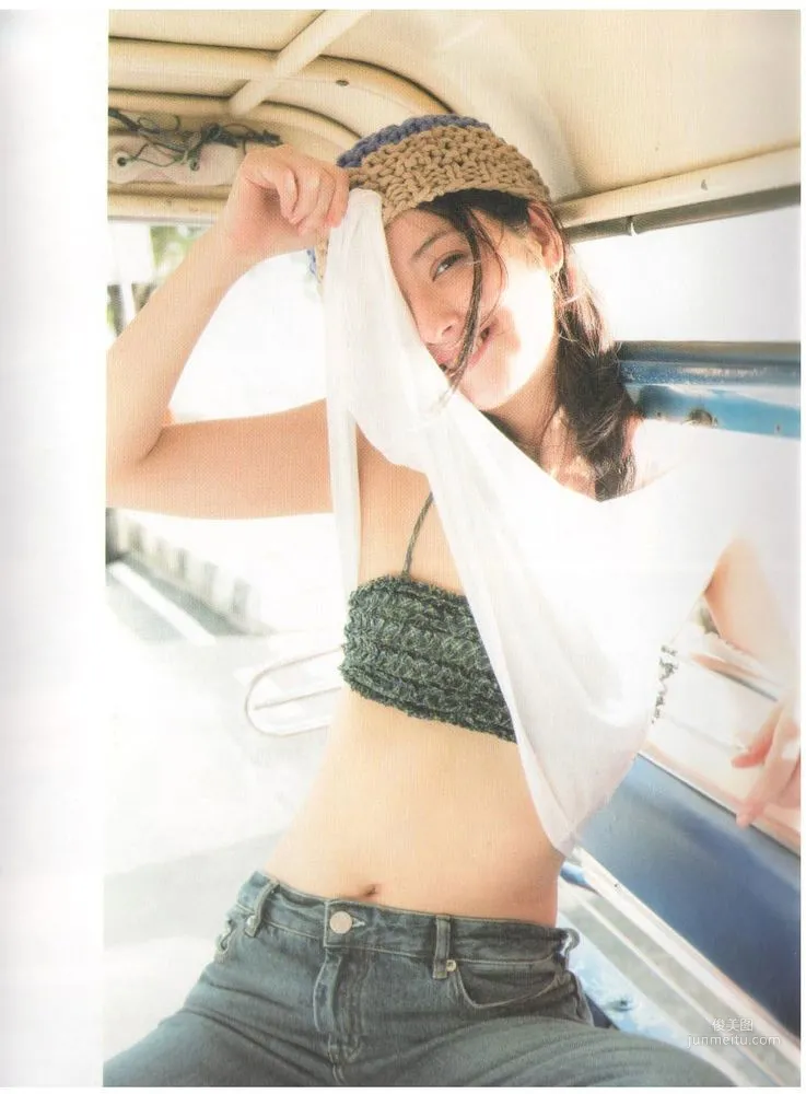Nozomi Sasaki Scanned Images Photo Collection photo 1