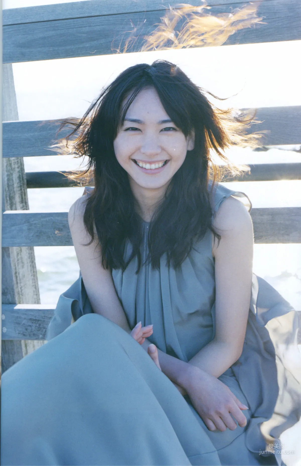 Yui Aragaki Monthly Special Photo Compilation photo 41