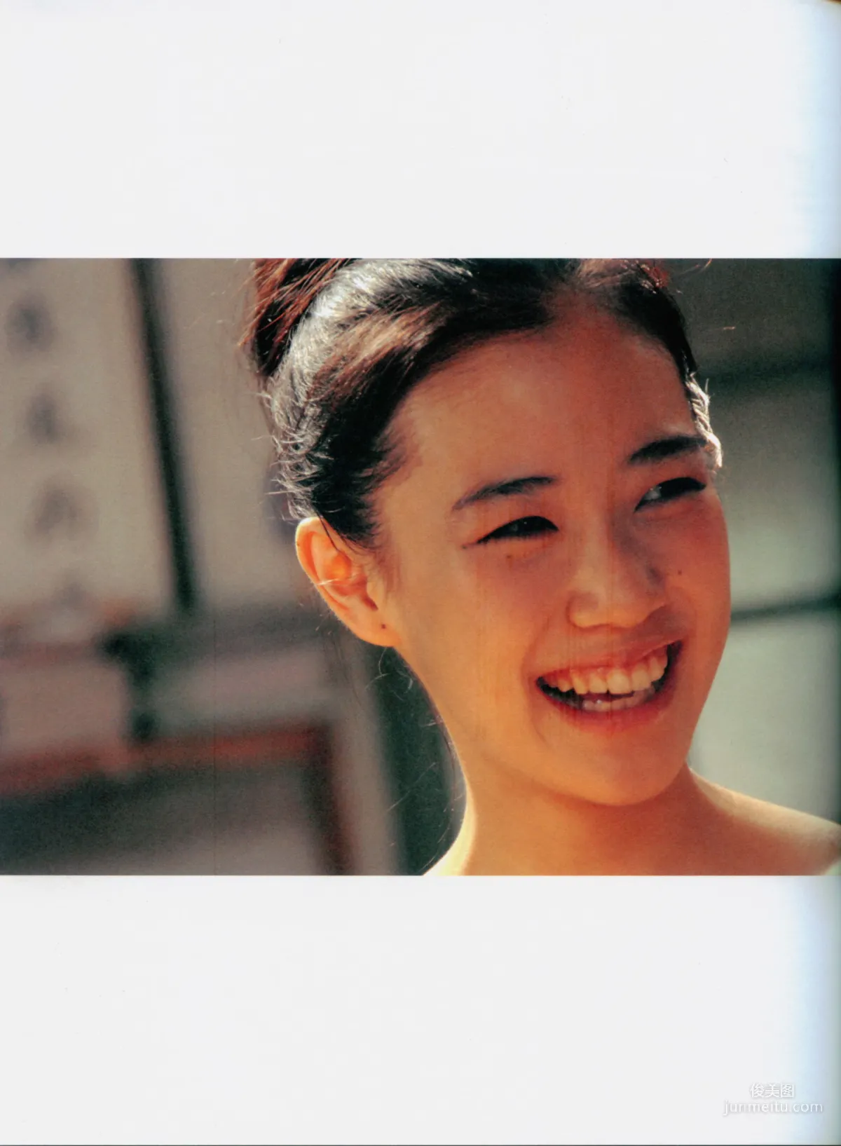 蒼井優 『回転テーブルはむつかしい。』 寫真集 9