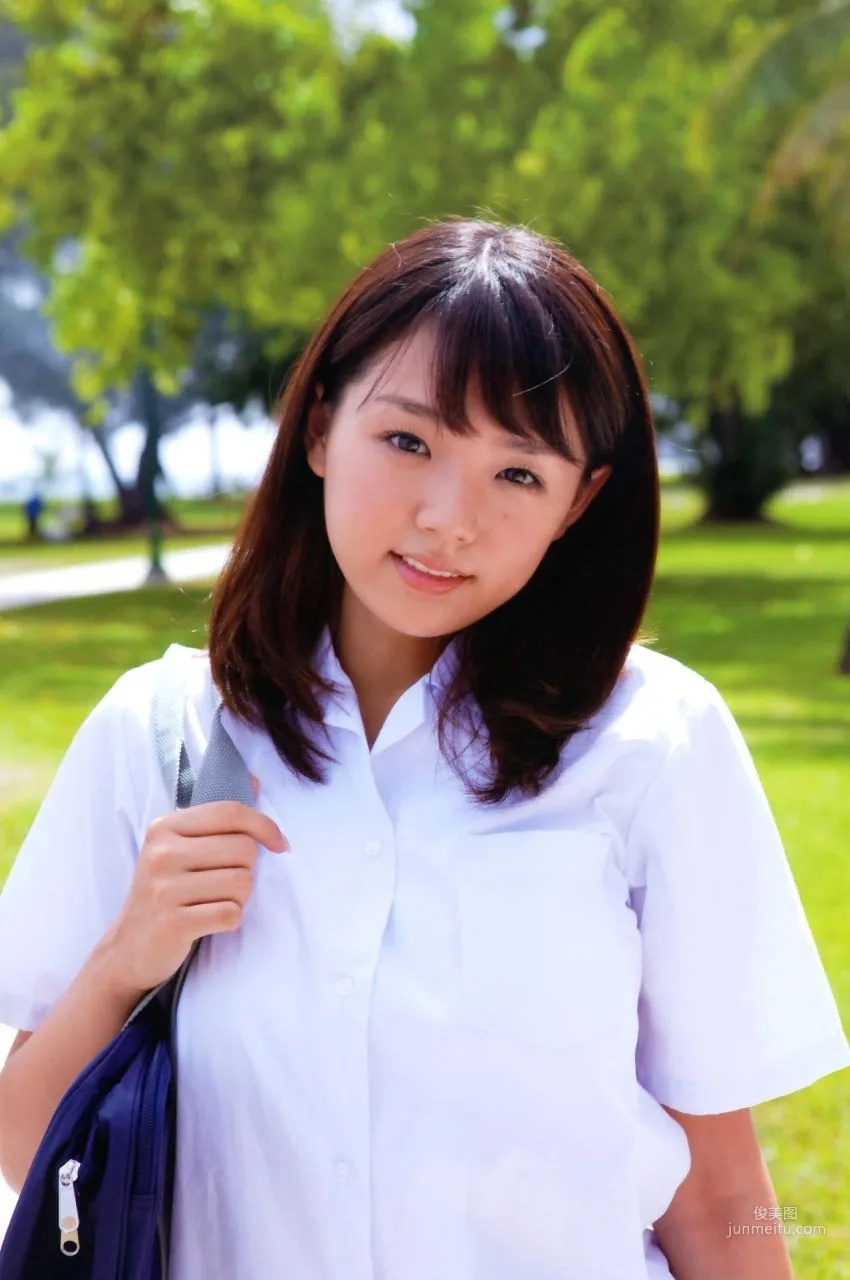 篠崎愛 『Love Scenes』 寫真集 9