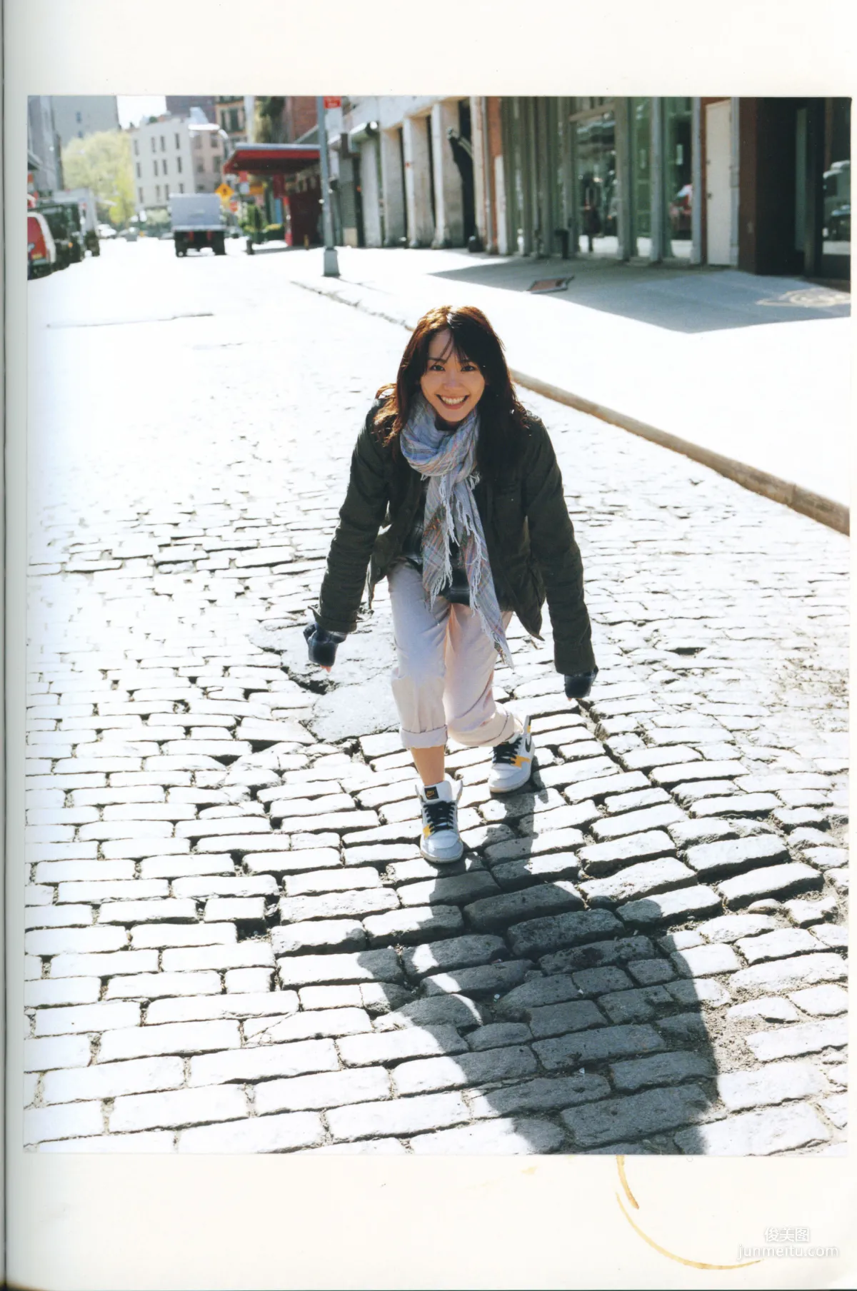 Yui Aragaki Monthly Special Photo Compilation photo 101