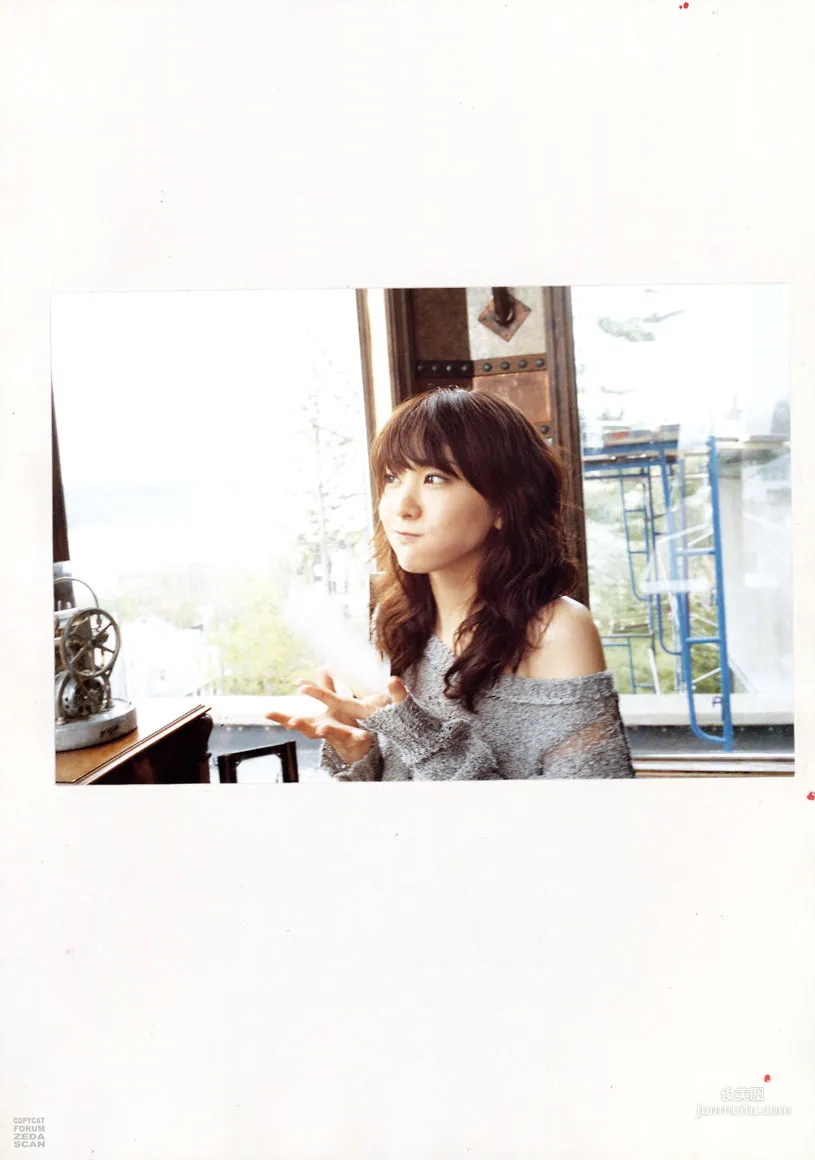 Yui Aragaki Monthly Special Photo Compilation photo 114