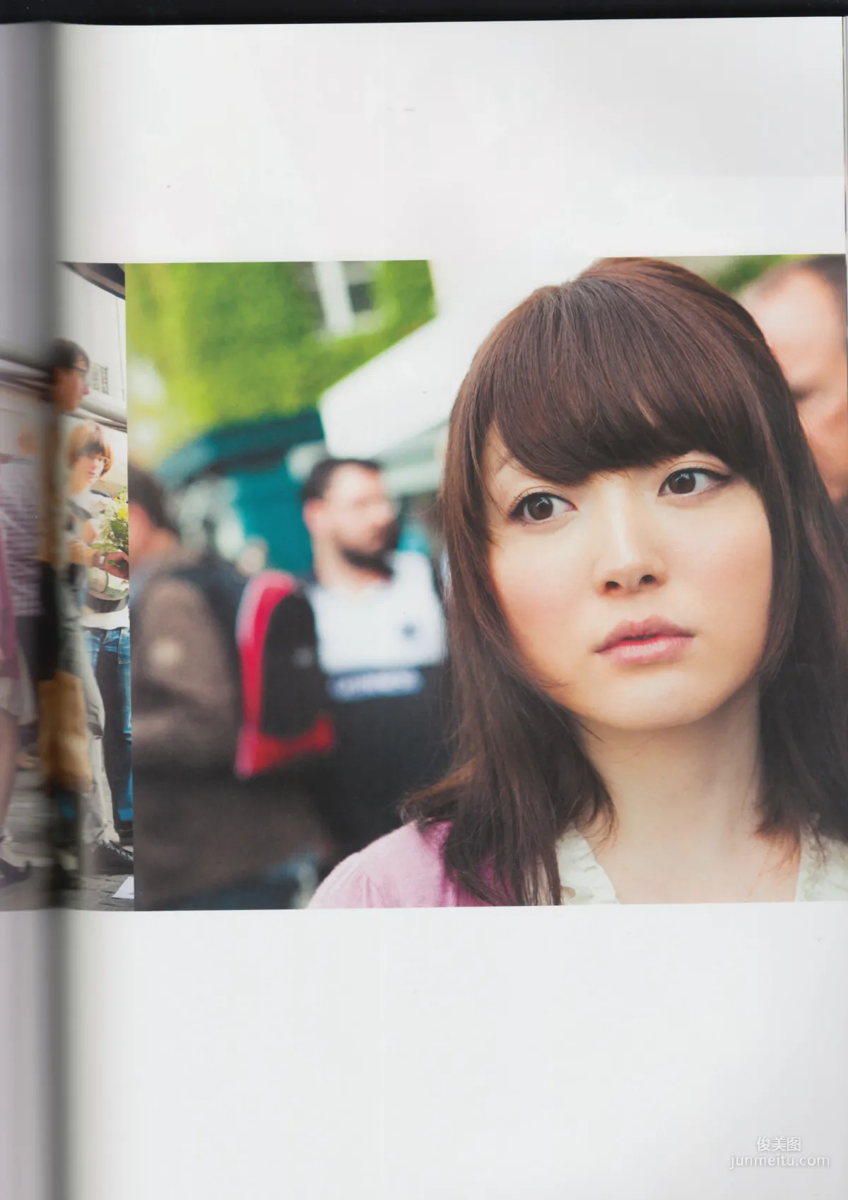 Kana Hanazawa Photo Collection photo 97
