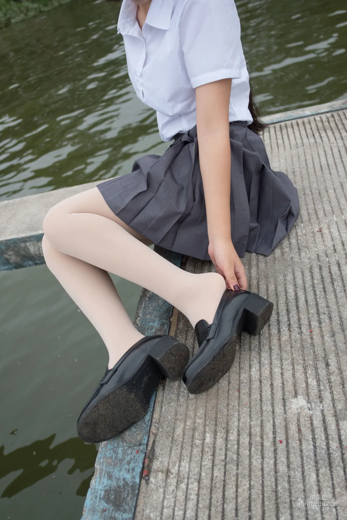 《女生的白衬衣诱惑》 [森萝财团] BETA-005 写真集21