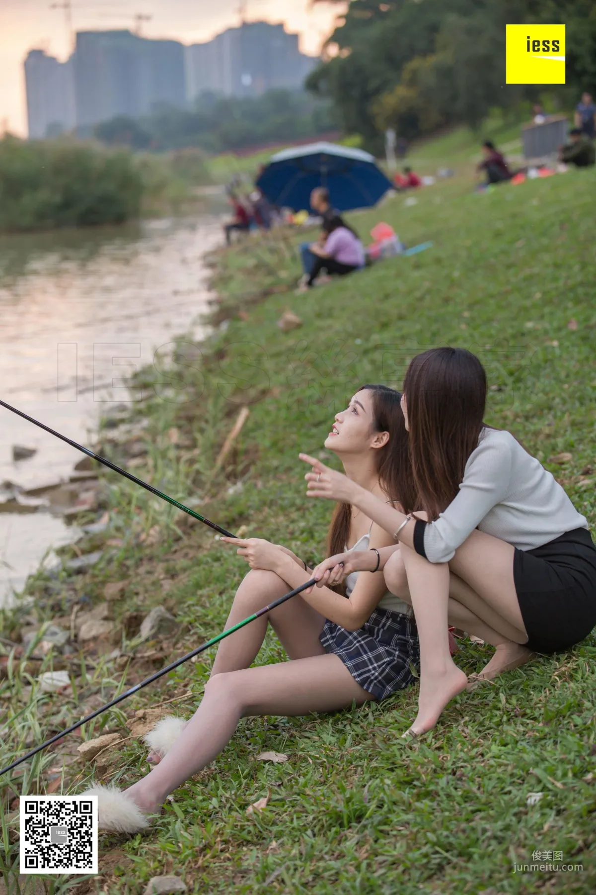 Models Jiajia Jiumei "Fishing or Fishing for Stockings?" [IESS] Photo Set photo 73