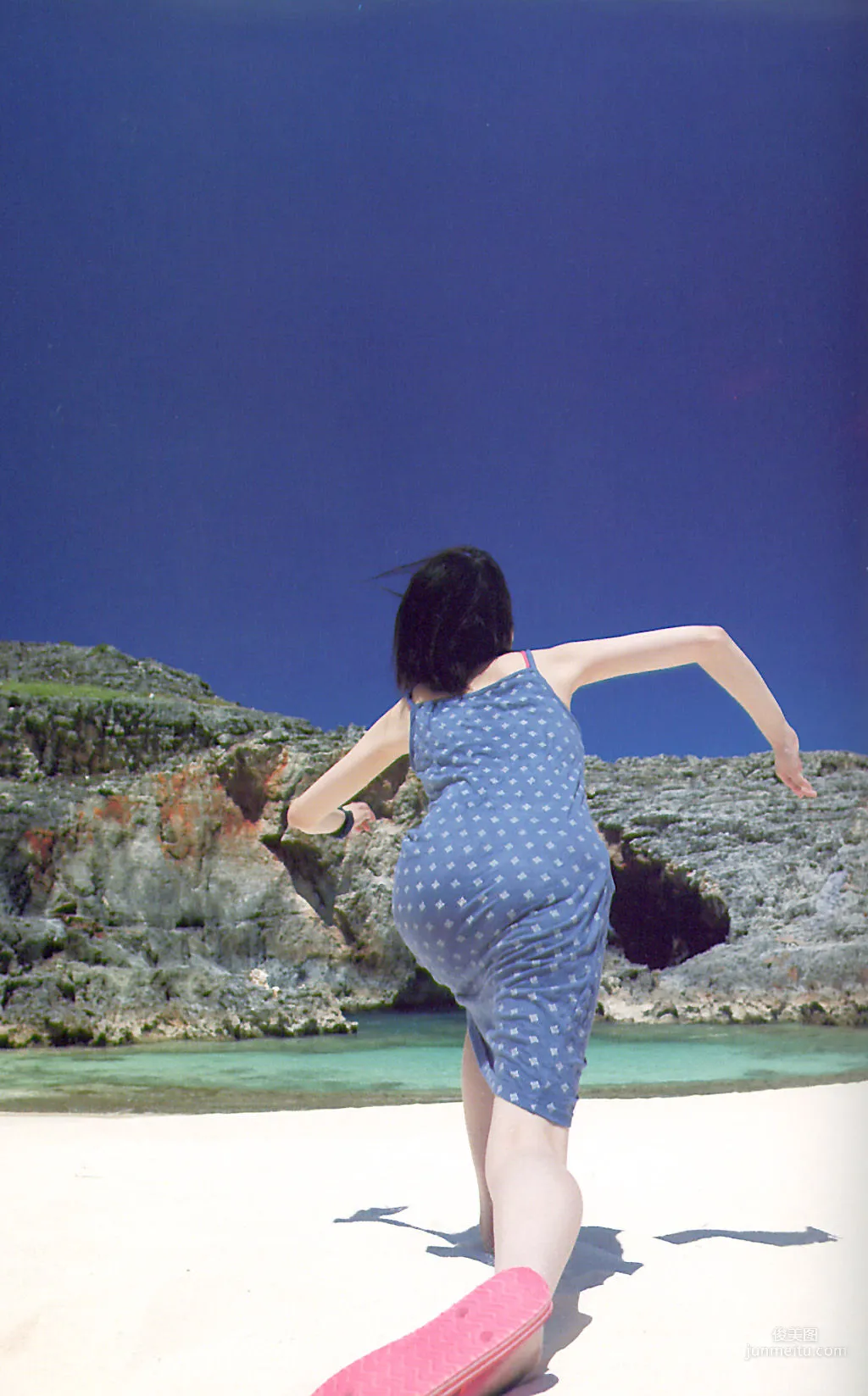 长泽雅美 「Summertime Blue」写真集22