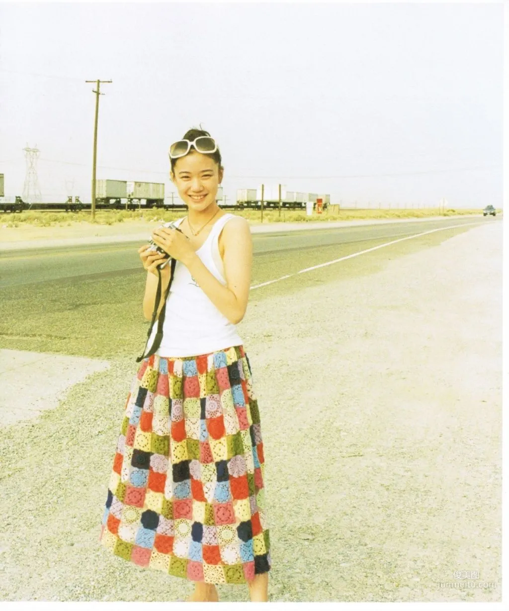 Yu Aoi 'Travel__Sand' Photo Set photo 32