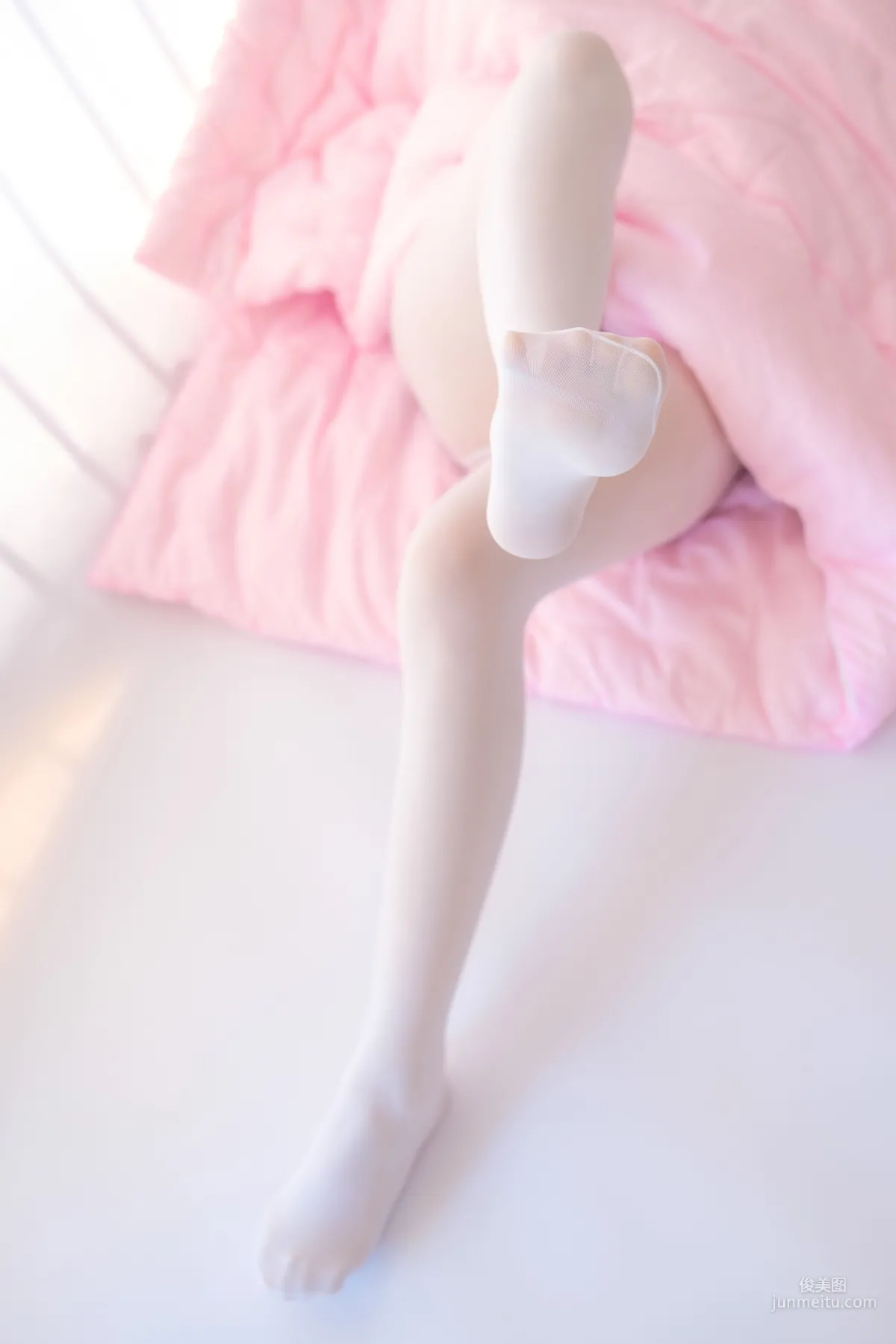 《白絲少女的午休時間》 [森蘿财團] X-011 寫真集 69