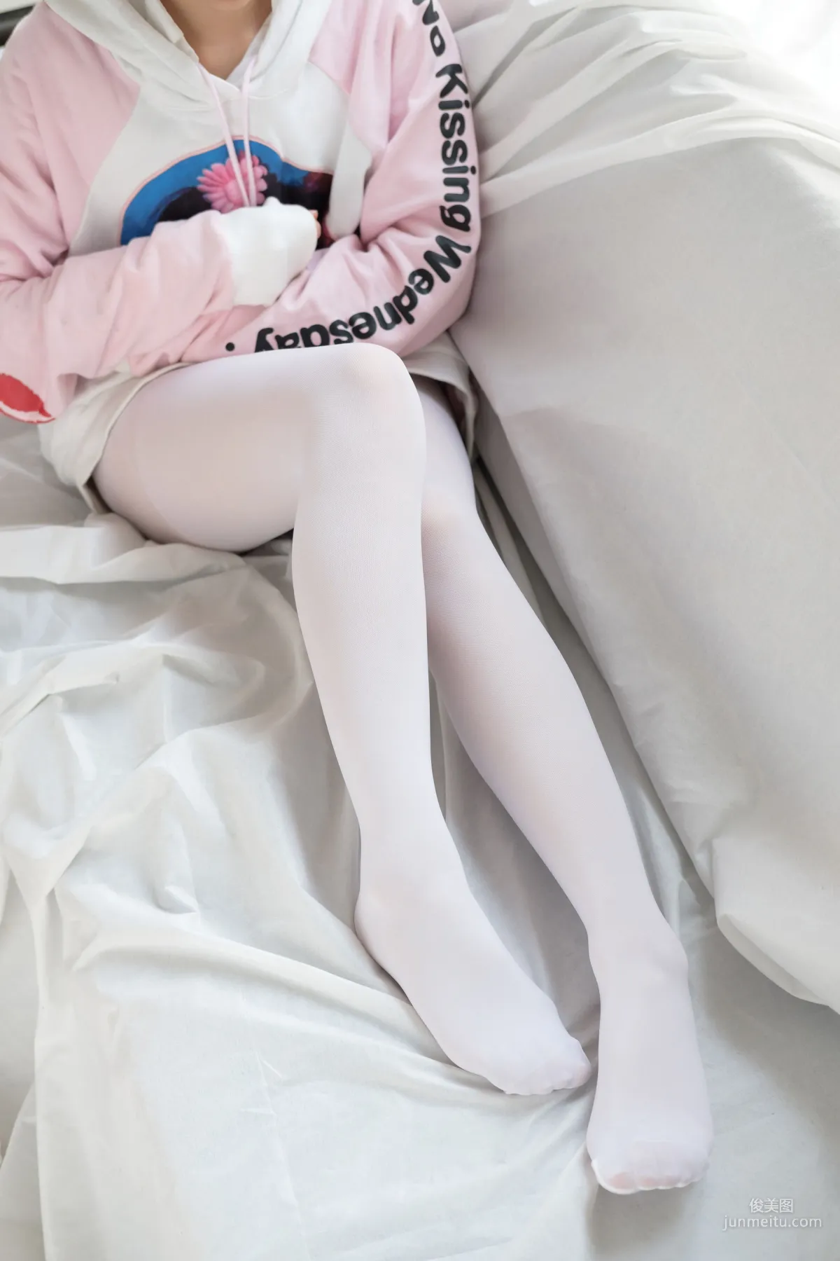 《粉嫩粉嫩的丝秀》 [森萝财团] X-009 写真集19