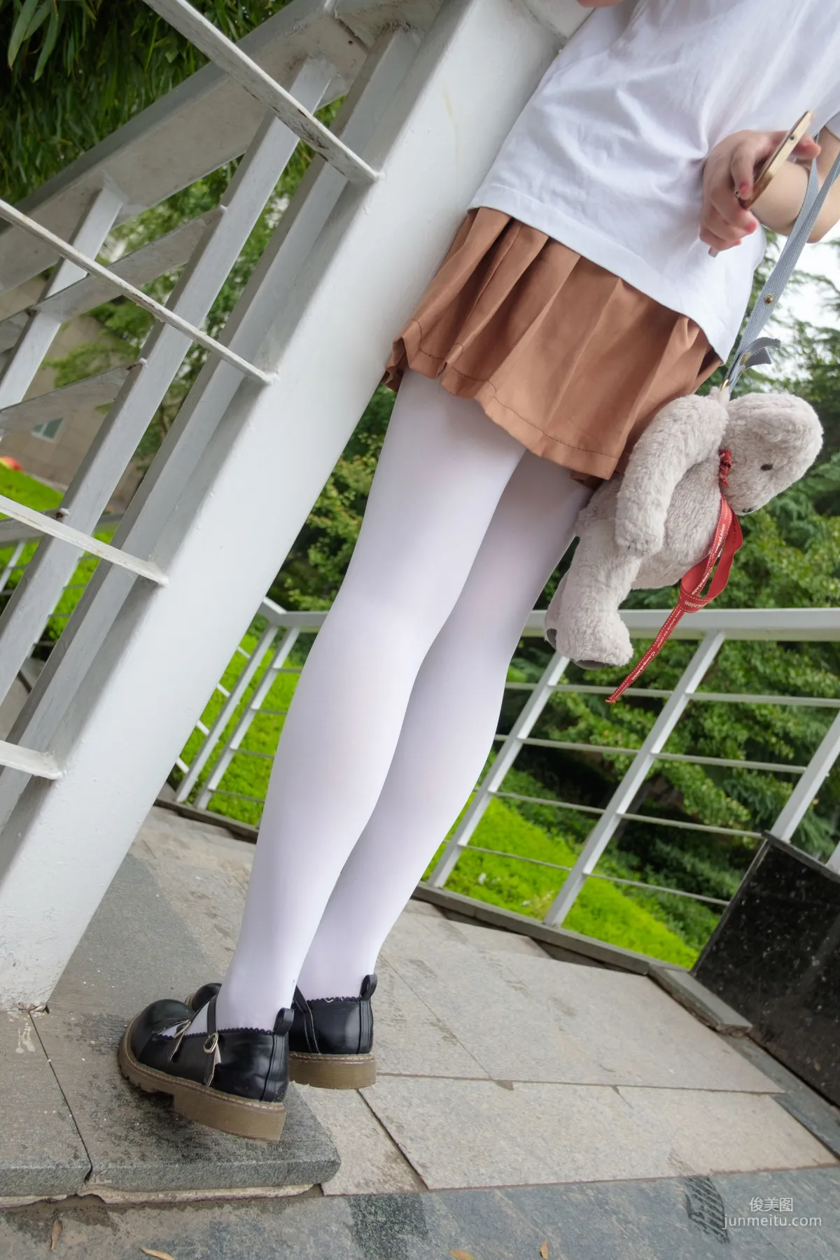 《高中女生JK白絲外拍》 [森蘿财團] BETA-004 寫真集 17