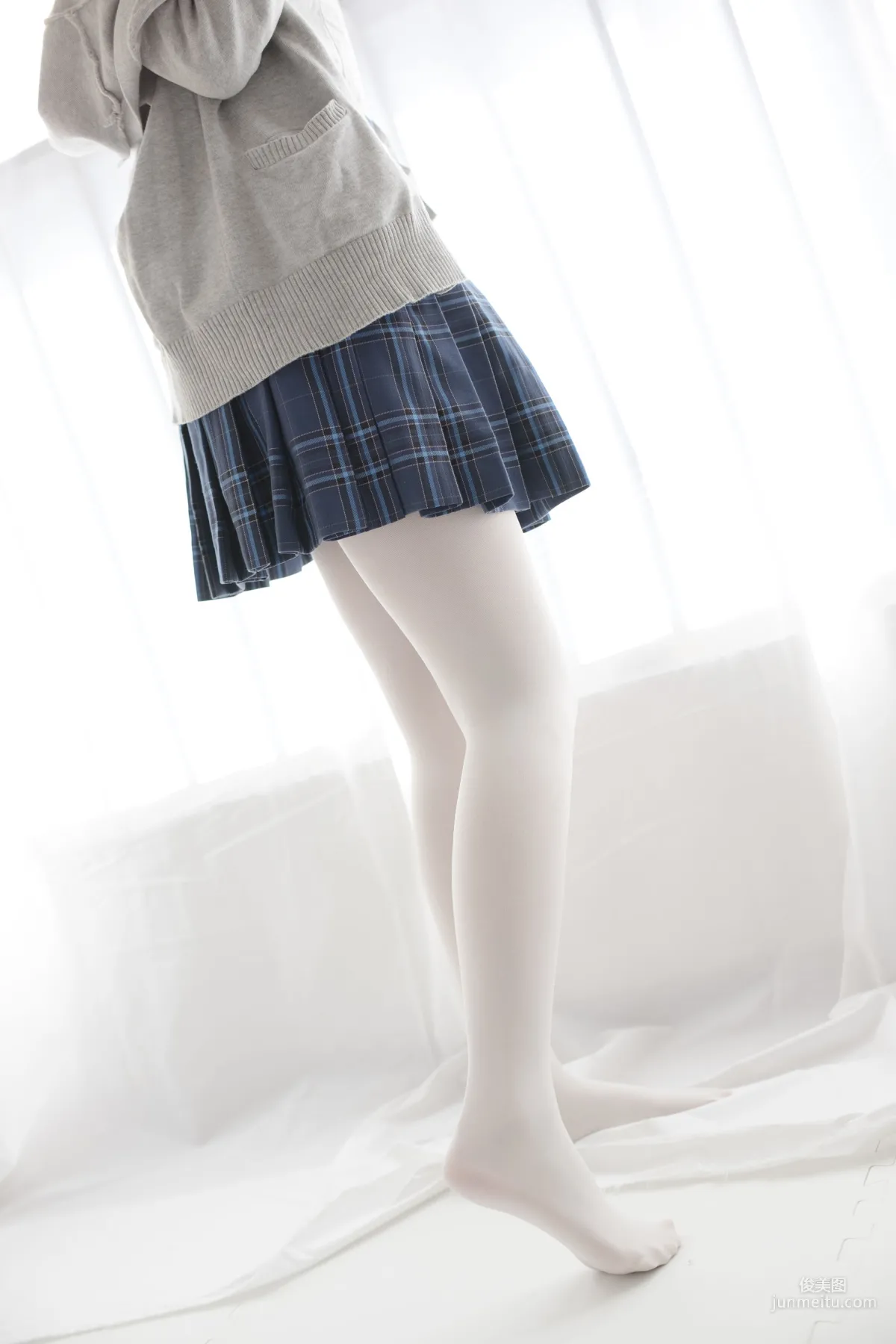 《心中的白丝》 [森萝财团] R15-047 写真集28