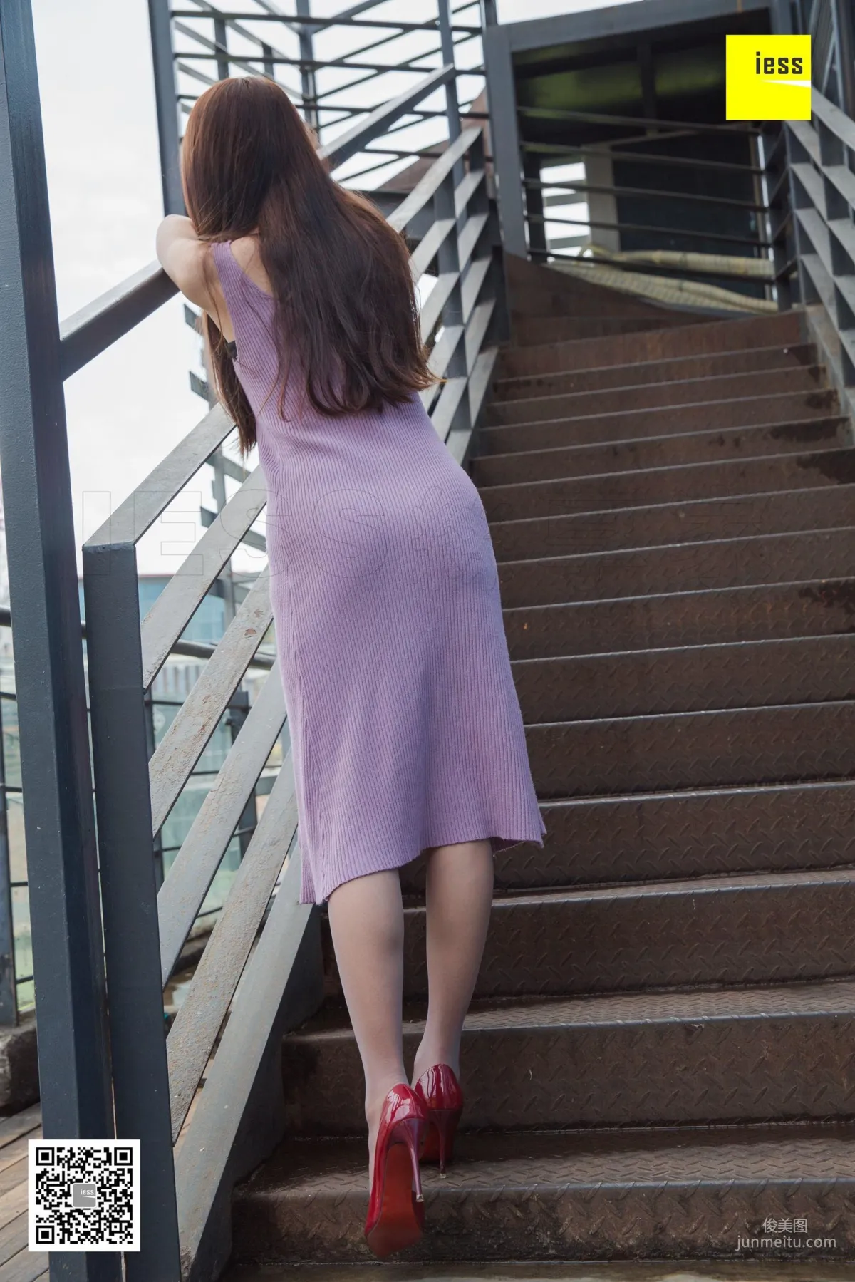模特婉萍 《婉萍祝大家元旦快乐》 [异思趣向IESS] 写真集1