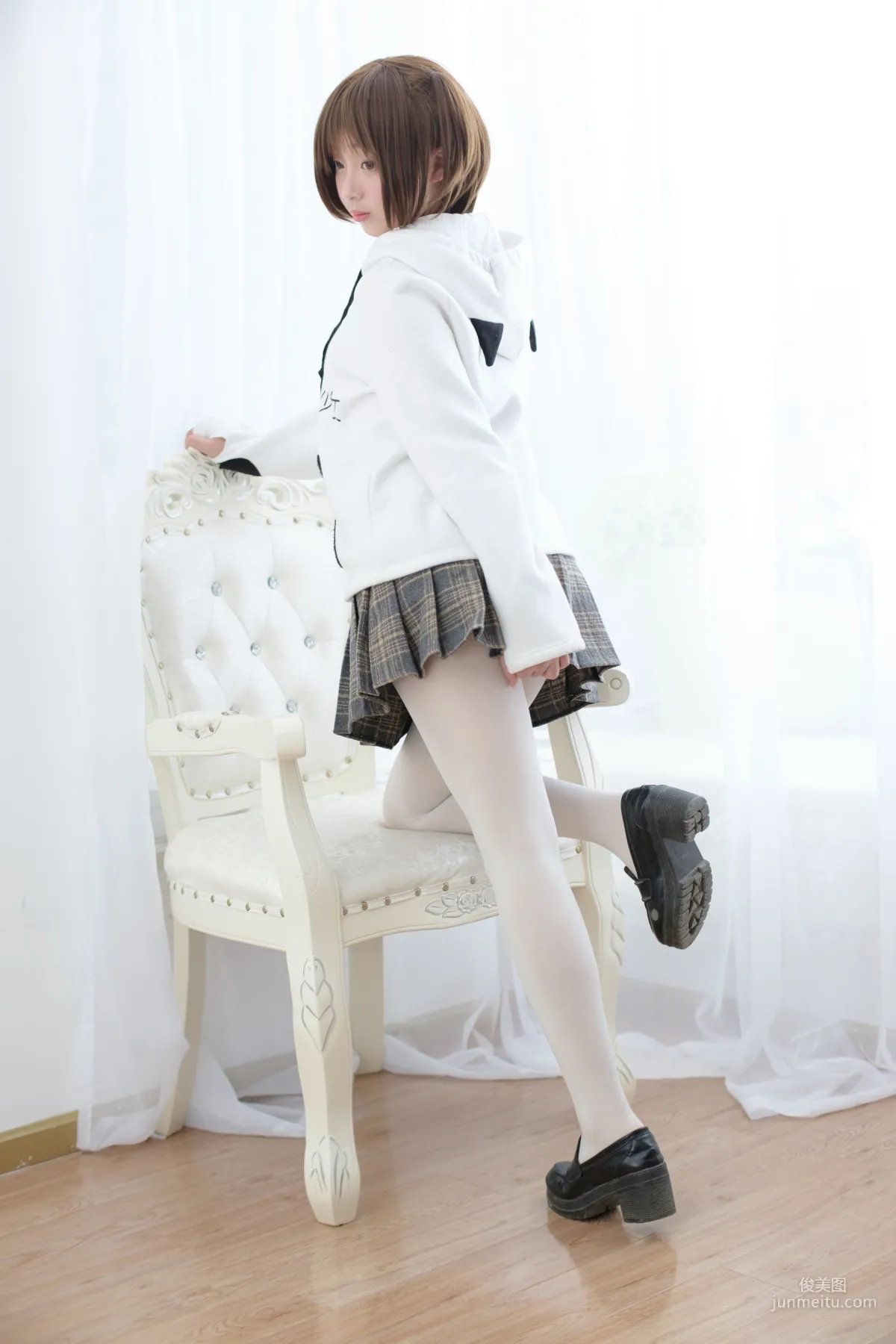 《黑白少女》 [森蘿财團] R15-050 寫真集 14
