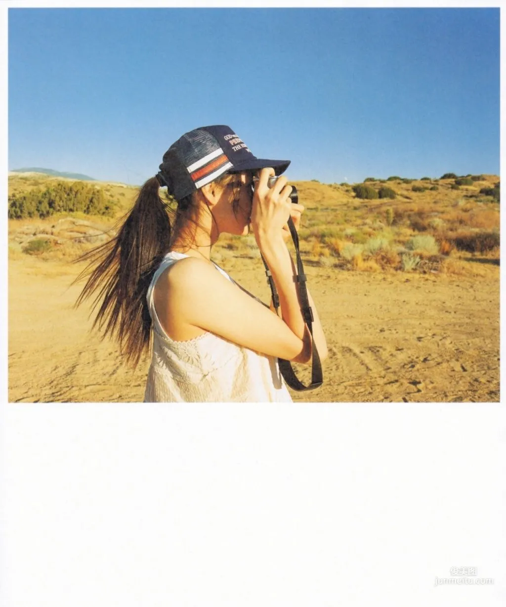 Yu Aoi 'Travel__Sand' Photo Set photo 102