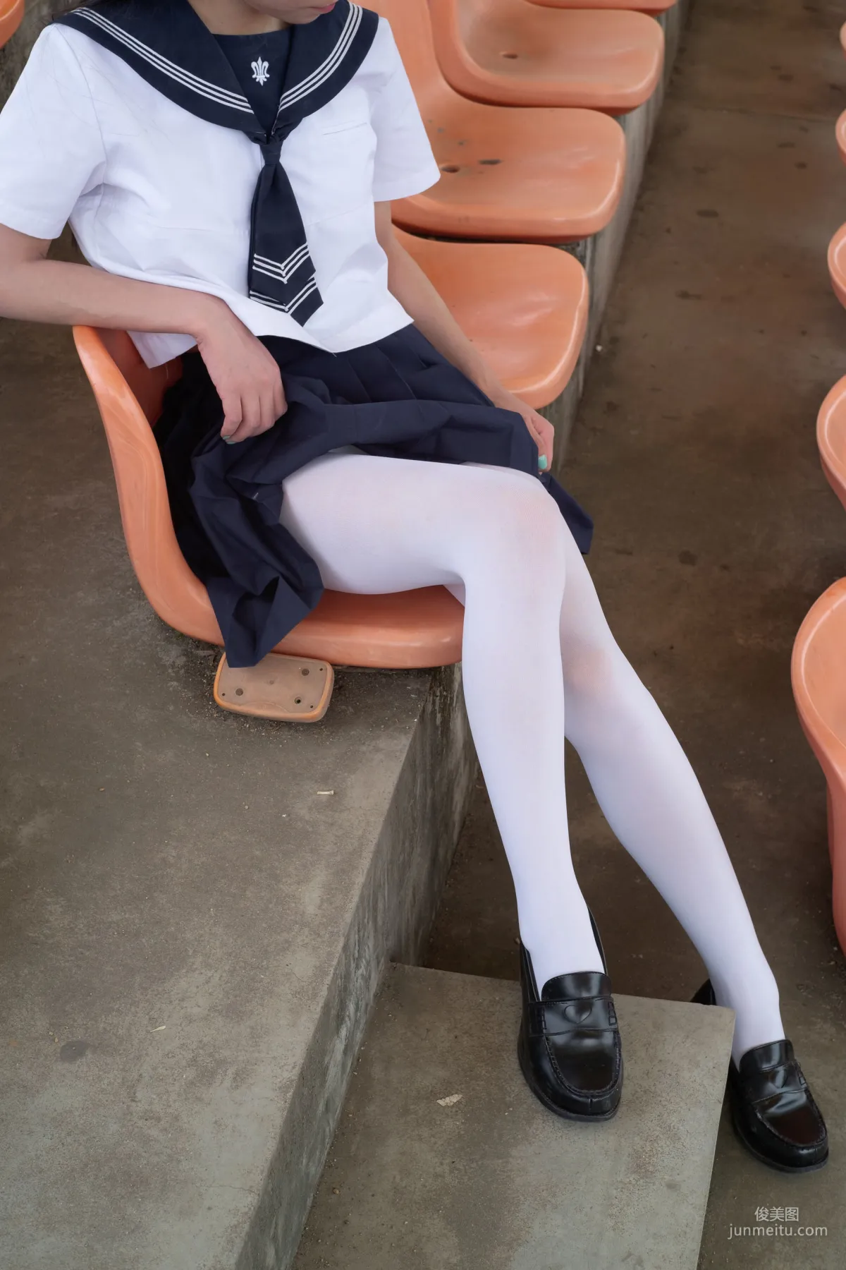 《高中女生JK白絲外拍》 [森蘿财團] BETA-004 寫真集 84
