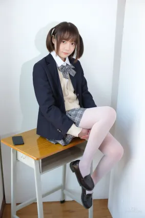 《JK校服白絲》 [森蘿财團] X-010-SSR 寫真集