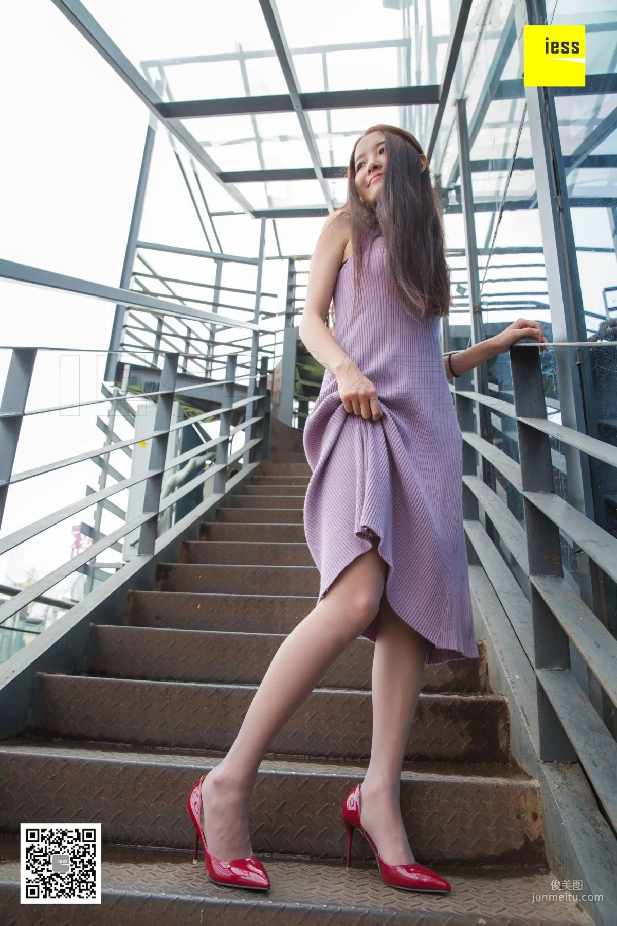 模特婉萍 《婉萍祝大家元旦快乐》 [异思趣向IESS] 写真集9
