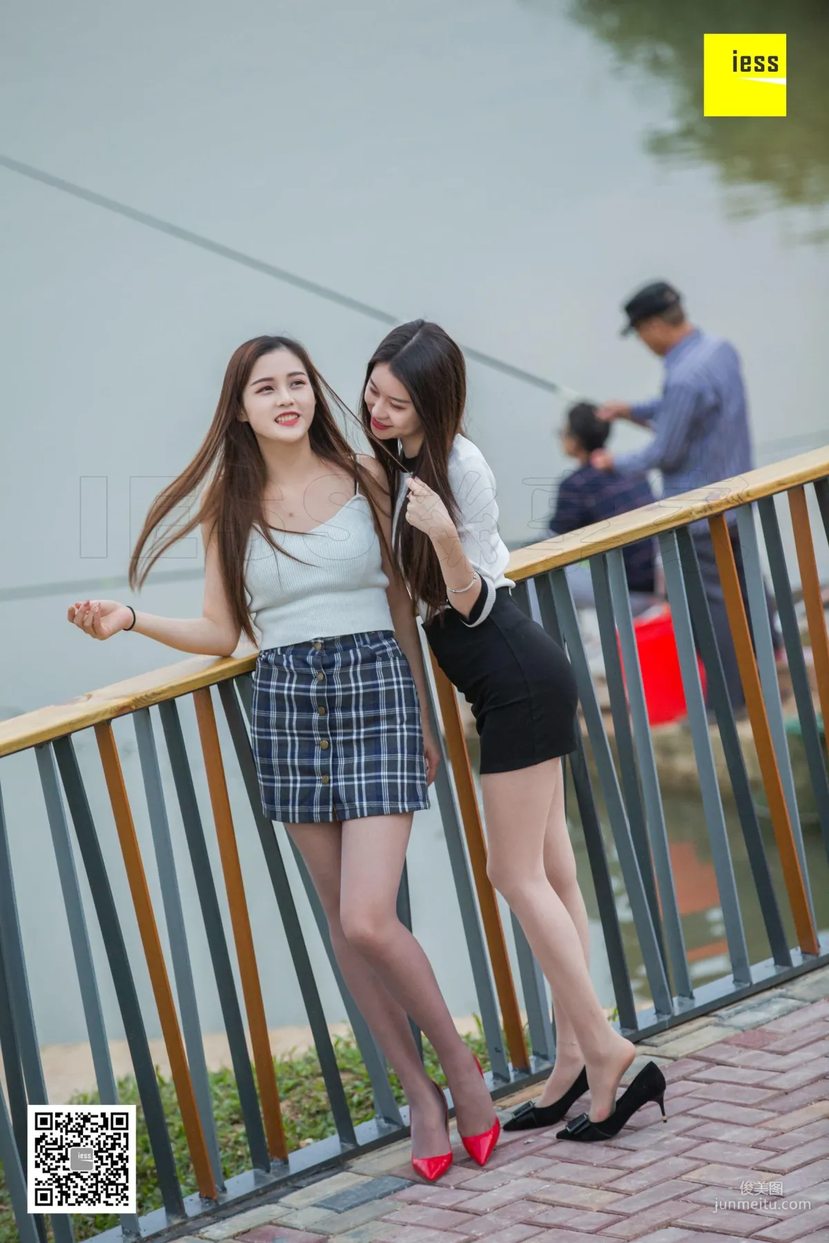 Models Jiajia and Jiu Mei, Fishing or Fishing for Stockings? 2 [IESS] Photo Set photo 77