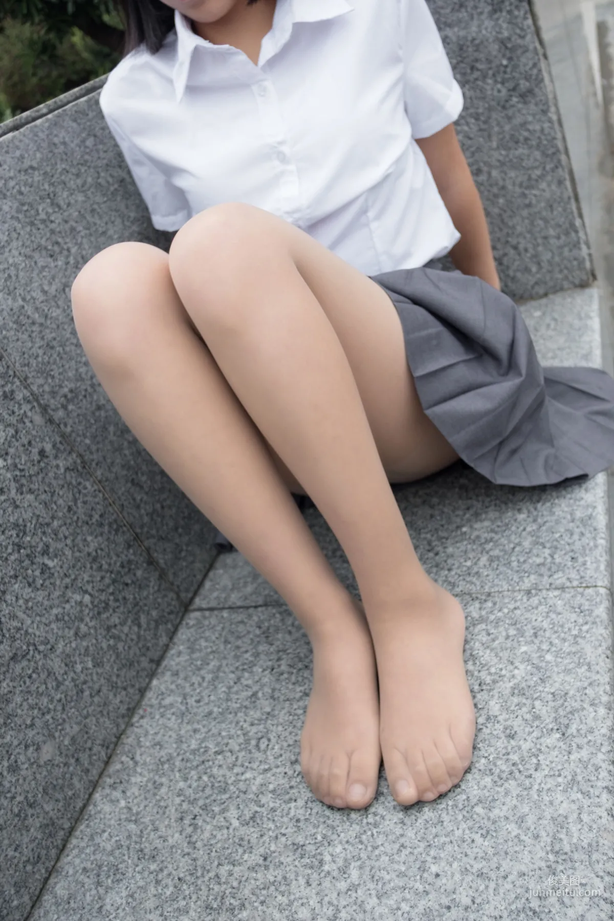 《學妹戶外肉絲美足》 [森蘿财團] BETA-008 寫真集 74