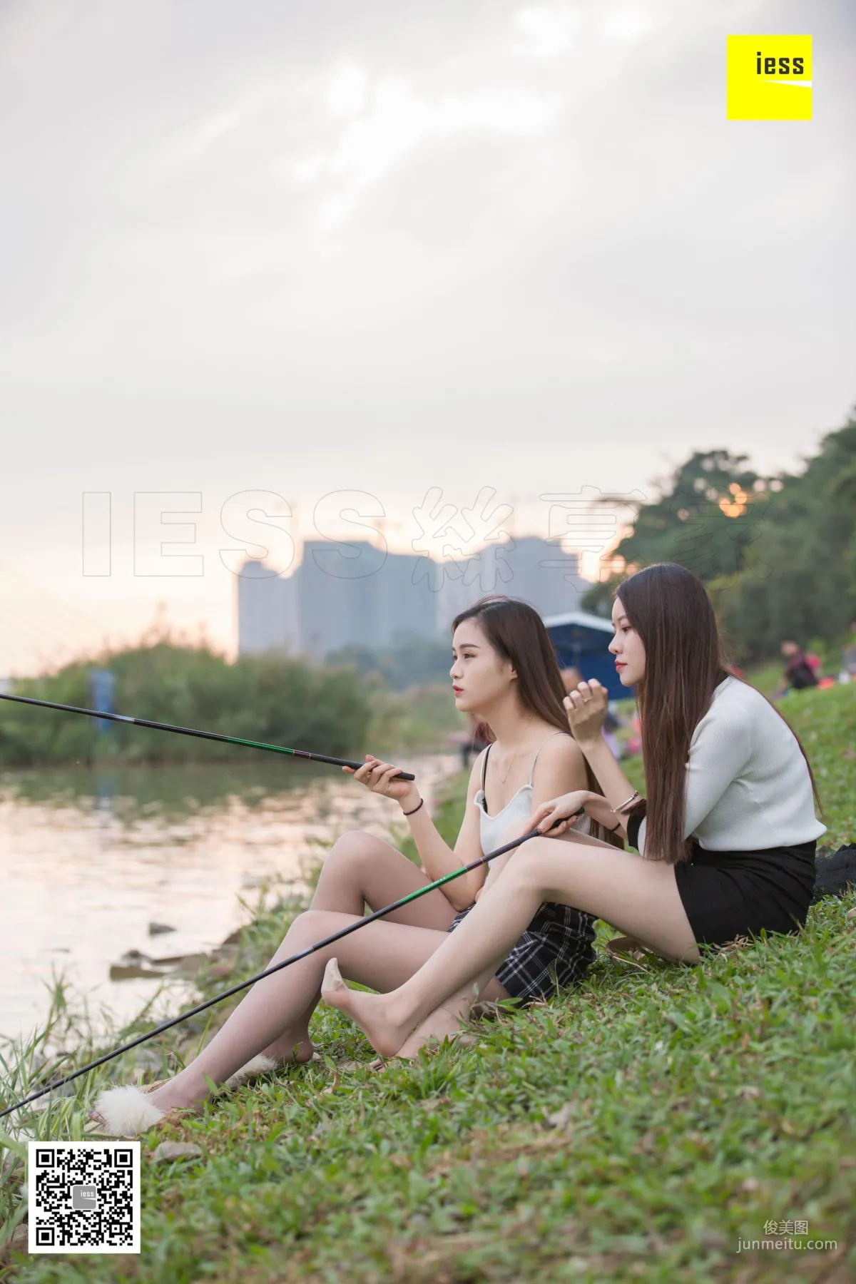 Models Jiajia Jiumei "Fishing or Fishing for Stockings?" [IESS] Photo Set photo 86