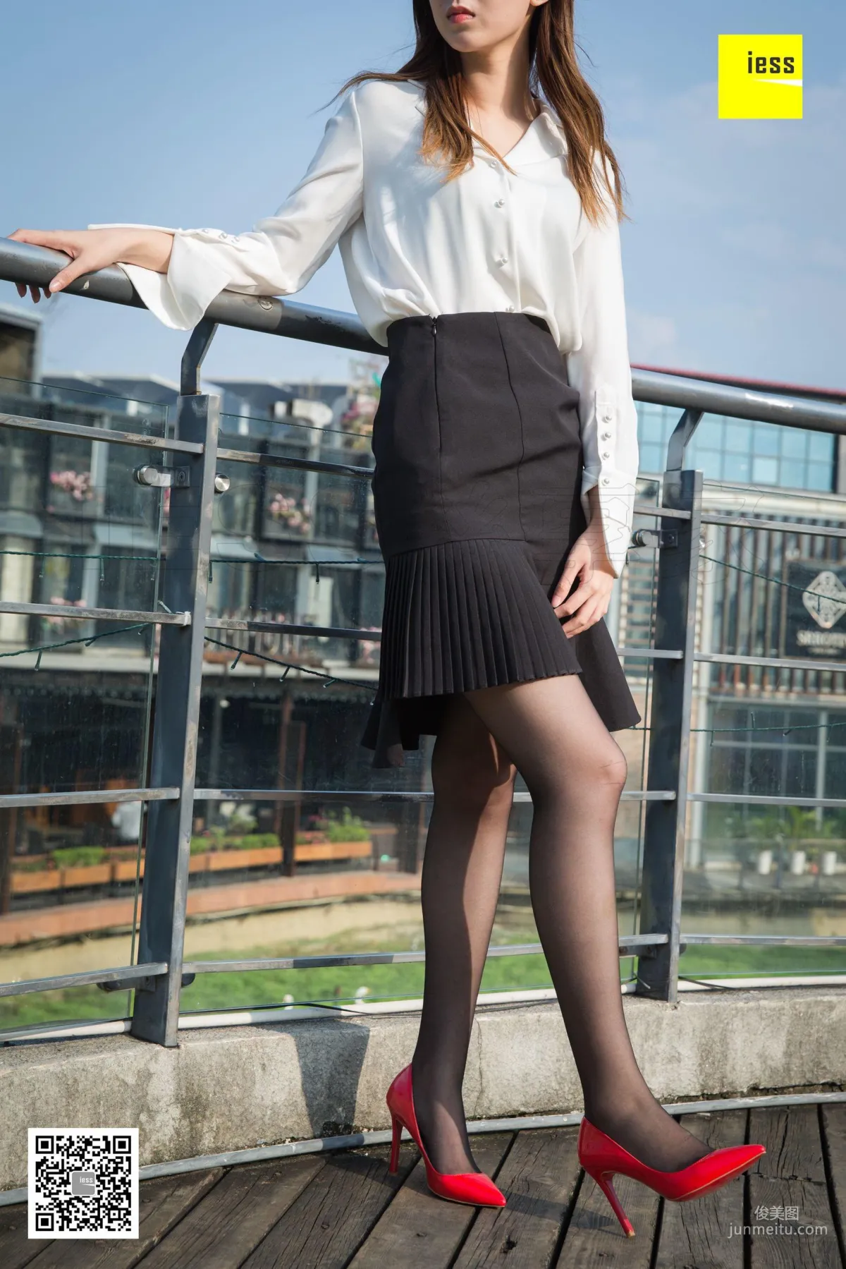 Zi Zi: IESS photo 70