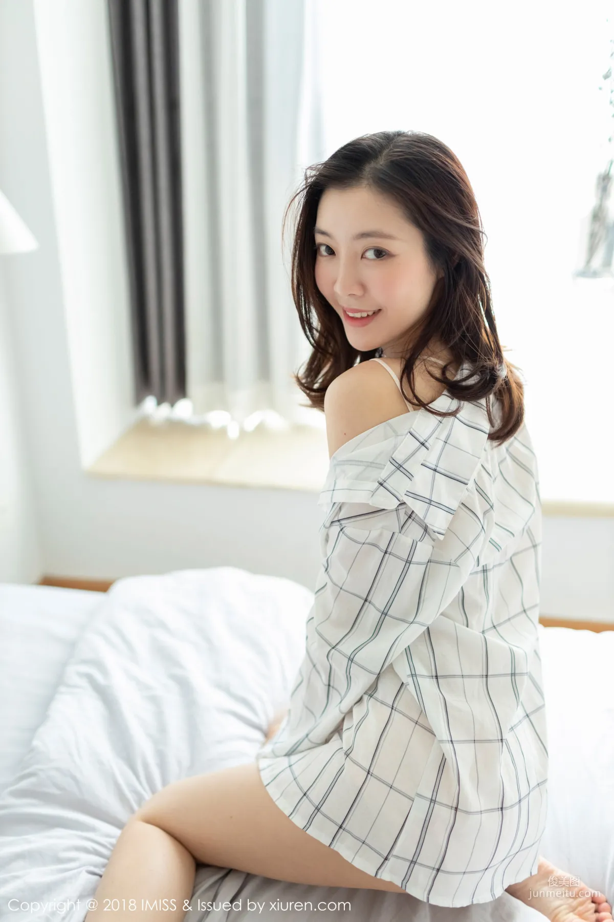 miya Miya, Wandering in Private Shoot, Countless Charms Come to Life [IMISS] Vol.308 Photo Set photo 20