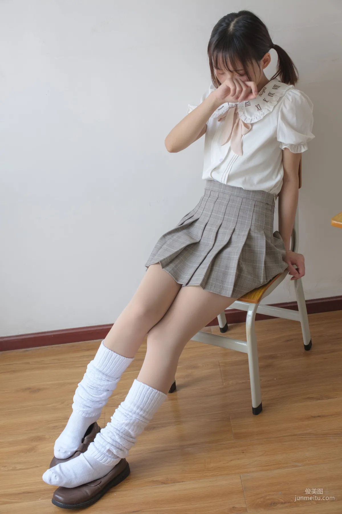 《肉丝白厚棉袜》 [森萝财团] X-033 写真集20