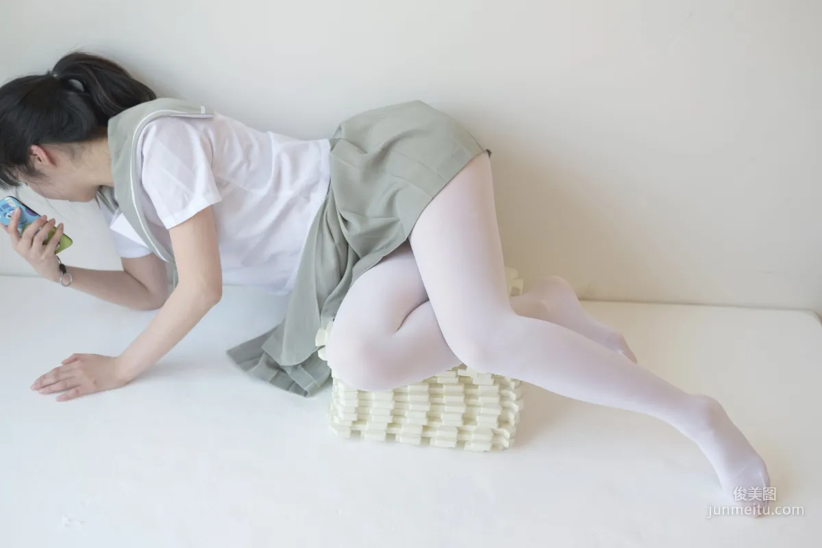《白丝纯情》 [森萝财团] X-016 写真集114