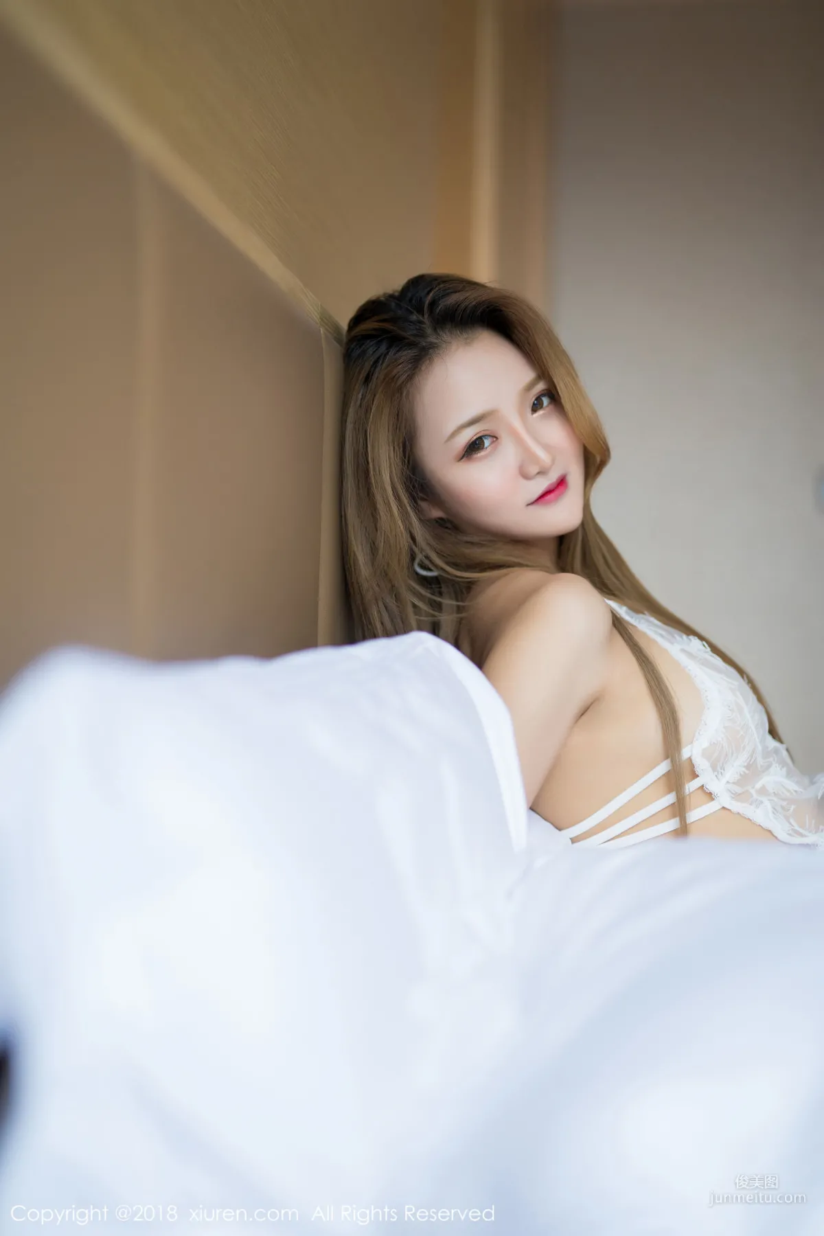 Miko Jiang, Alluring Lingerie and See-Through Thin Veil Body [XiuRen] No.1244 photo 53