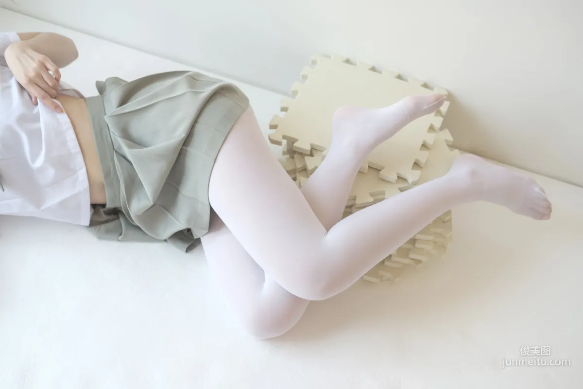 《白丝纯情》 [森萝财团] X-016 写真集129