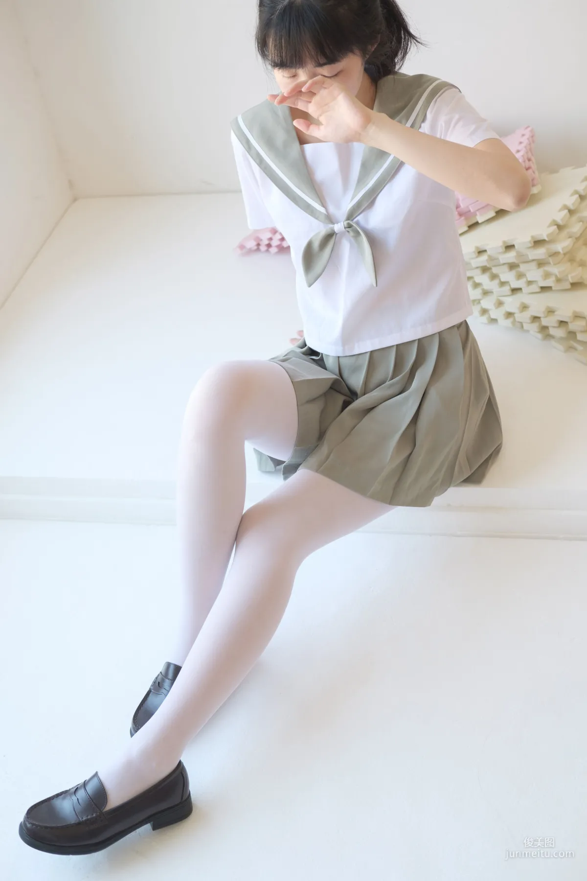 《白丝纯情》 [森萝财团] X-016 写真集2