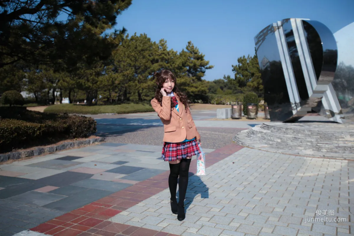 Ayane 《Idolmaster》島村卯月 [Wolf Fang!!] 写真集21
