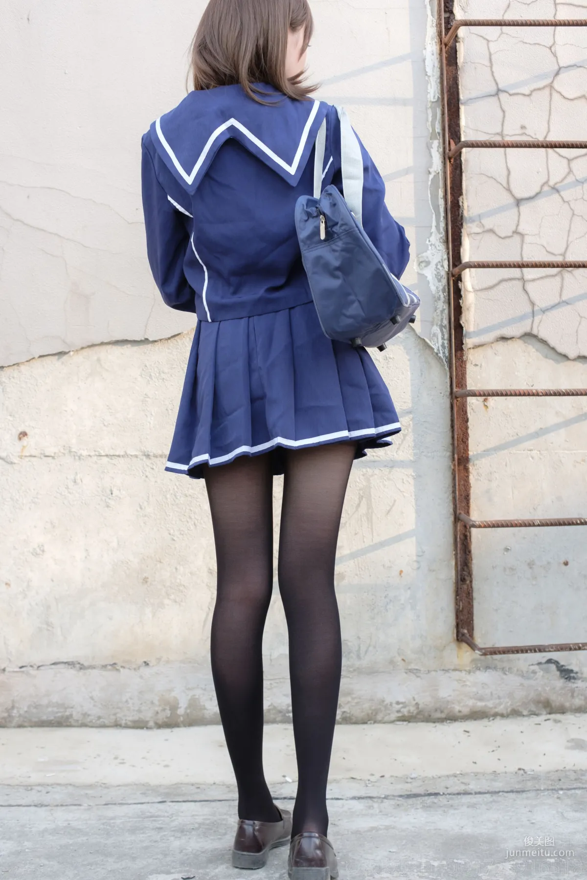 《天台黑絲水手服》 [森蘿财團] X-043 寫真集 68