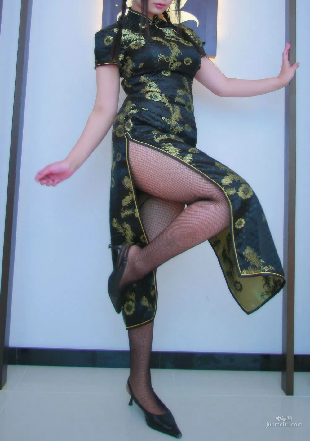 Chiyoko: Cosplay Collection photo 30