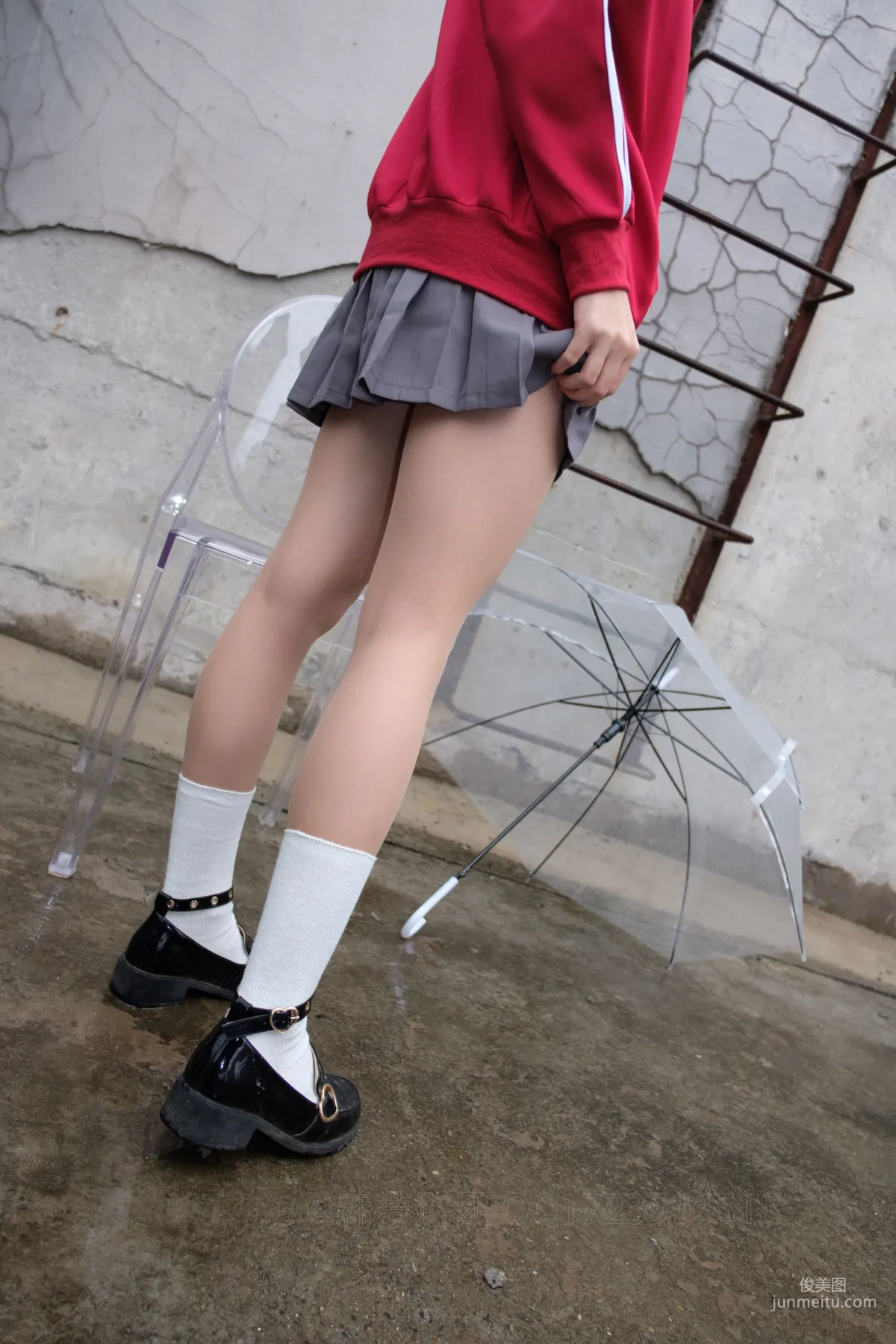 《红衣少女浴缸玩肉丝》 [森萝财团] X-044 写真集12