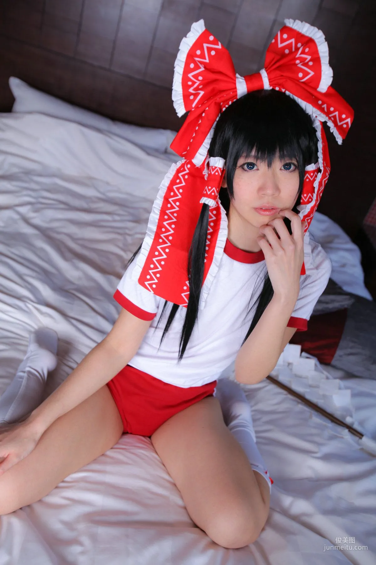 Ayane(あやね) 《東方Project》博麗霊夢 [Wolf Fang!!] 写真集80