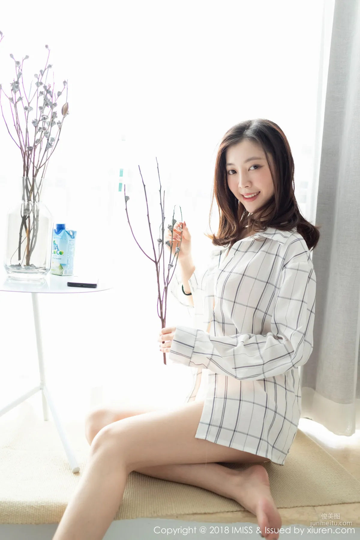 miya Miya, Wandering in Private Shoot, Countless Charms Come to Life [IMISS] Vol.308 Photo Set photo 17