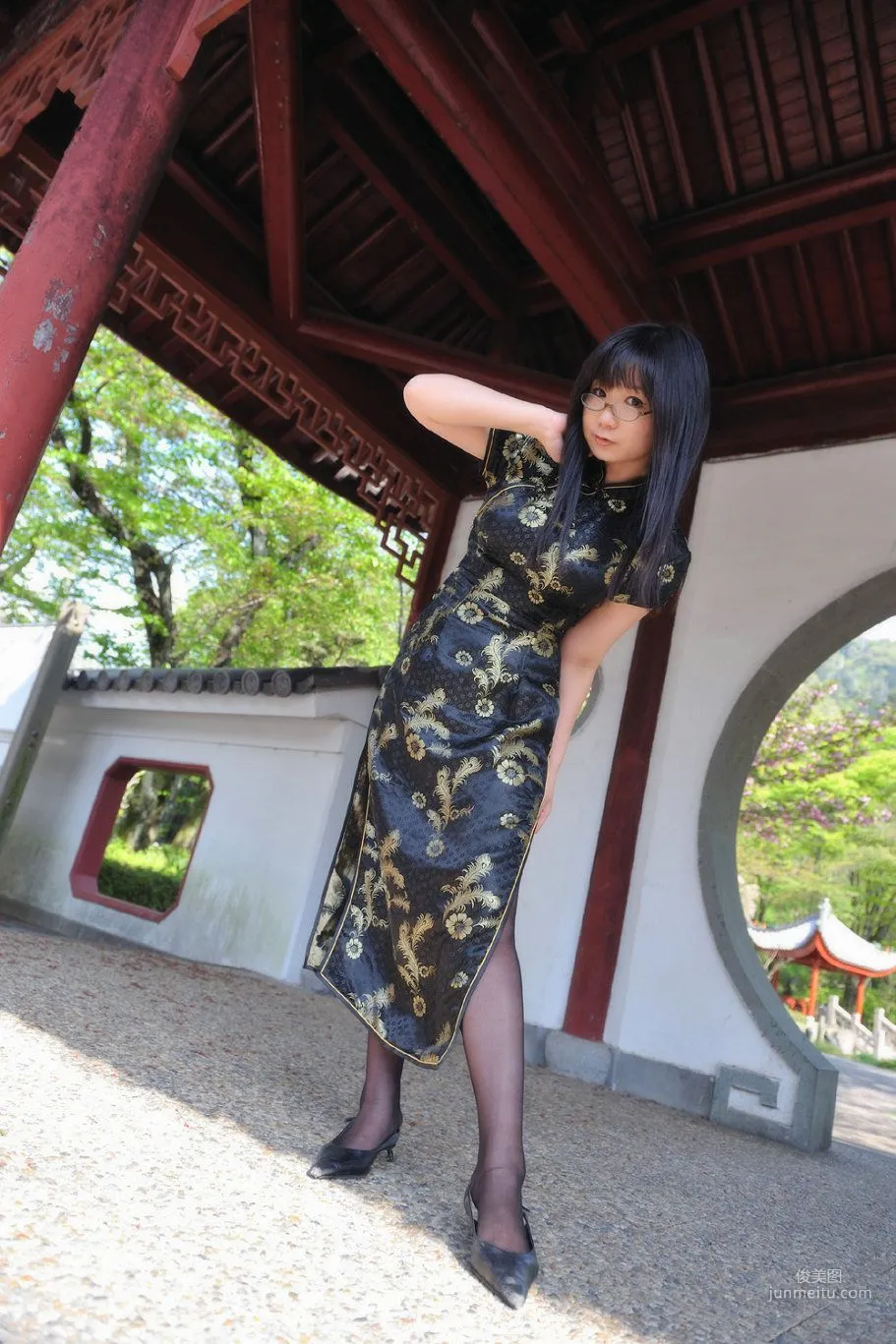 Chiyoko: Cosplay Collection photo 11