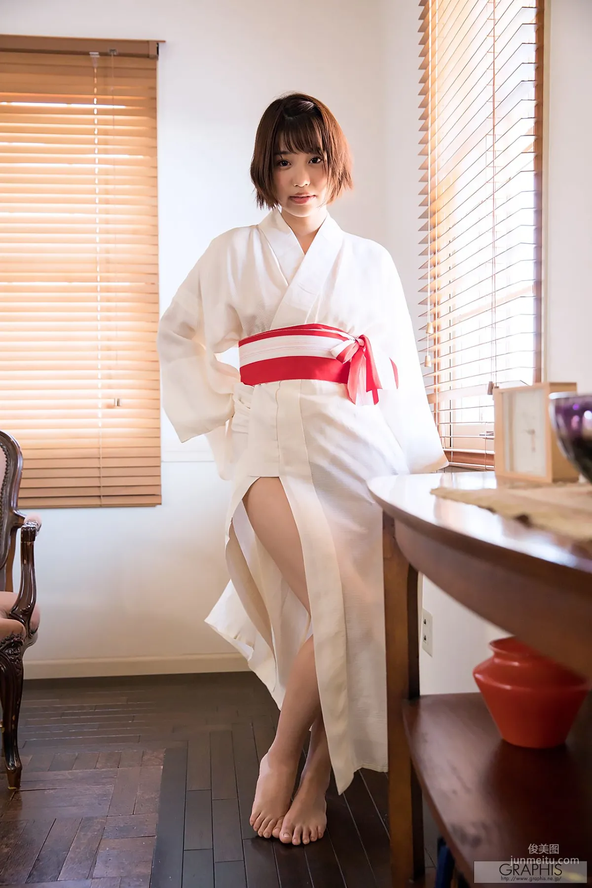 唯井まひろ Mahiro Tadai [Graphis] Limited Edition 写真集3