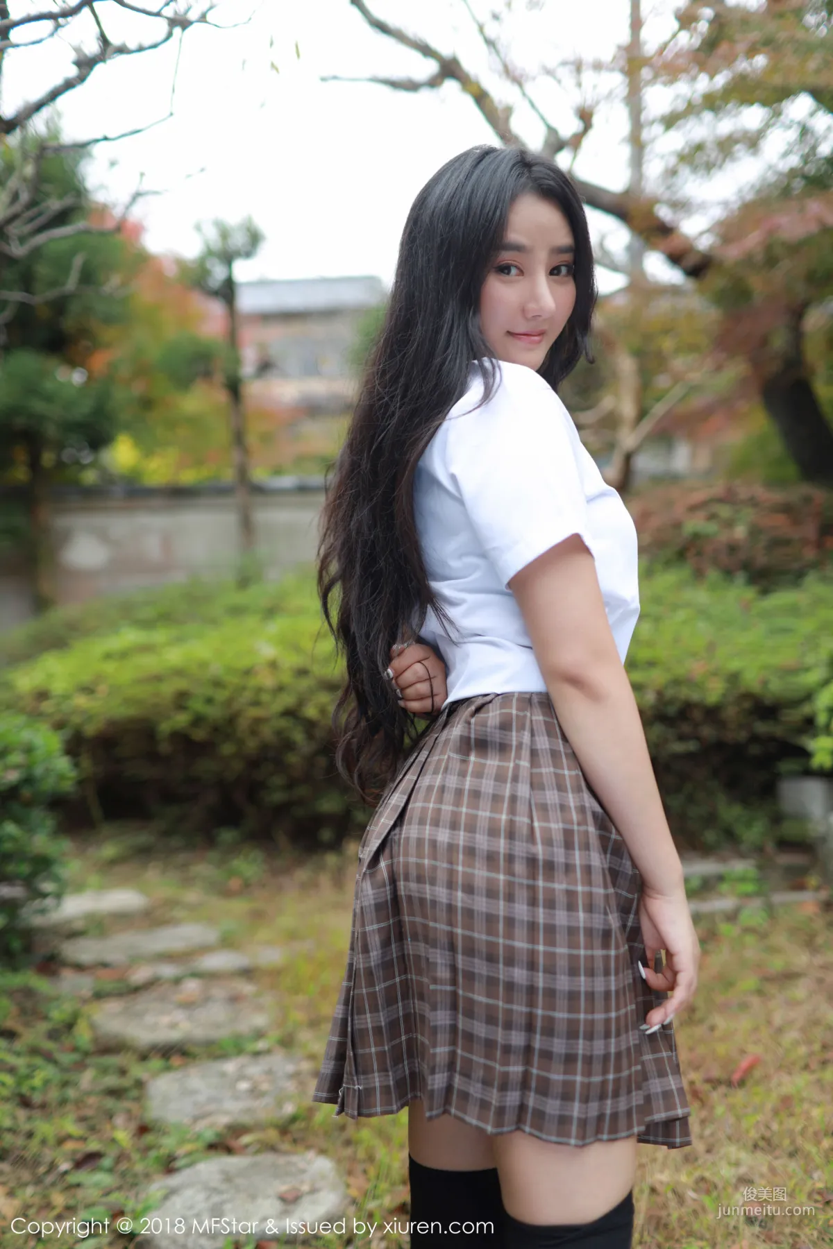 Manuela Ma Luna 'Japanese Schoolgirl Uniform Series' [MFStar] Vol.163 Photo Set photo 5