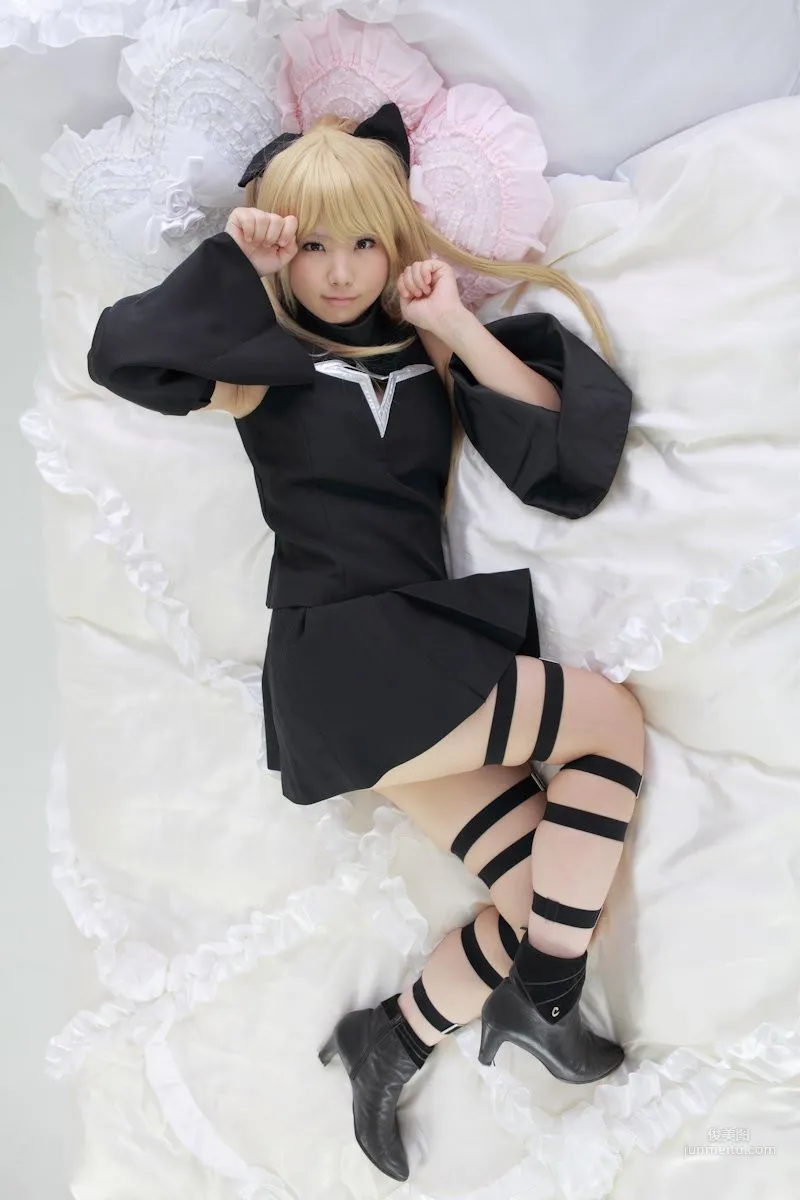 Enako(えなこ) 《To Love-Ru》Konjiki no Yami(金色の闇) 寫真集 45