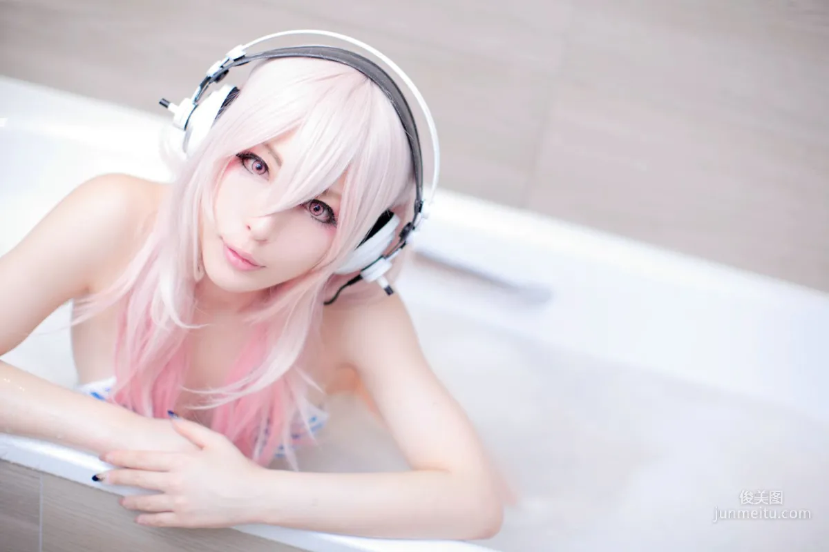 Usagi 《Sonicomi 》Super Sonico [Rabbit hutch] 寫真集 20